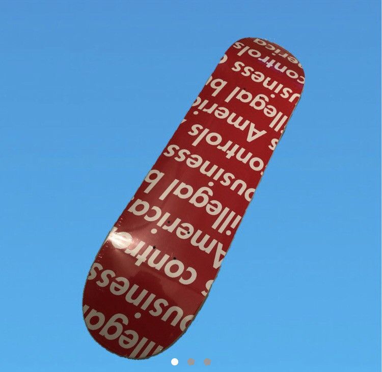 スケートボード Supreme Illegal Business Skateboard Red Supreme Illegal Business Skateboard Deck Red - SS18 - US