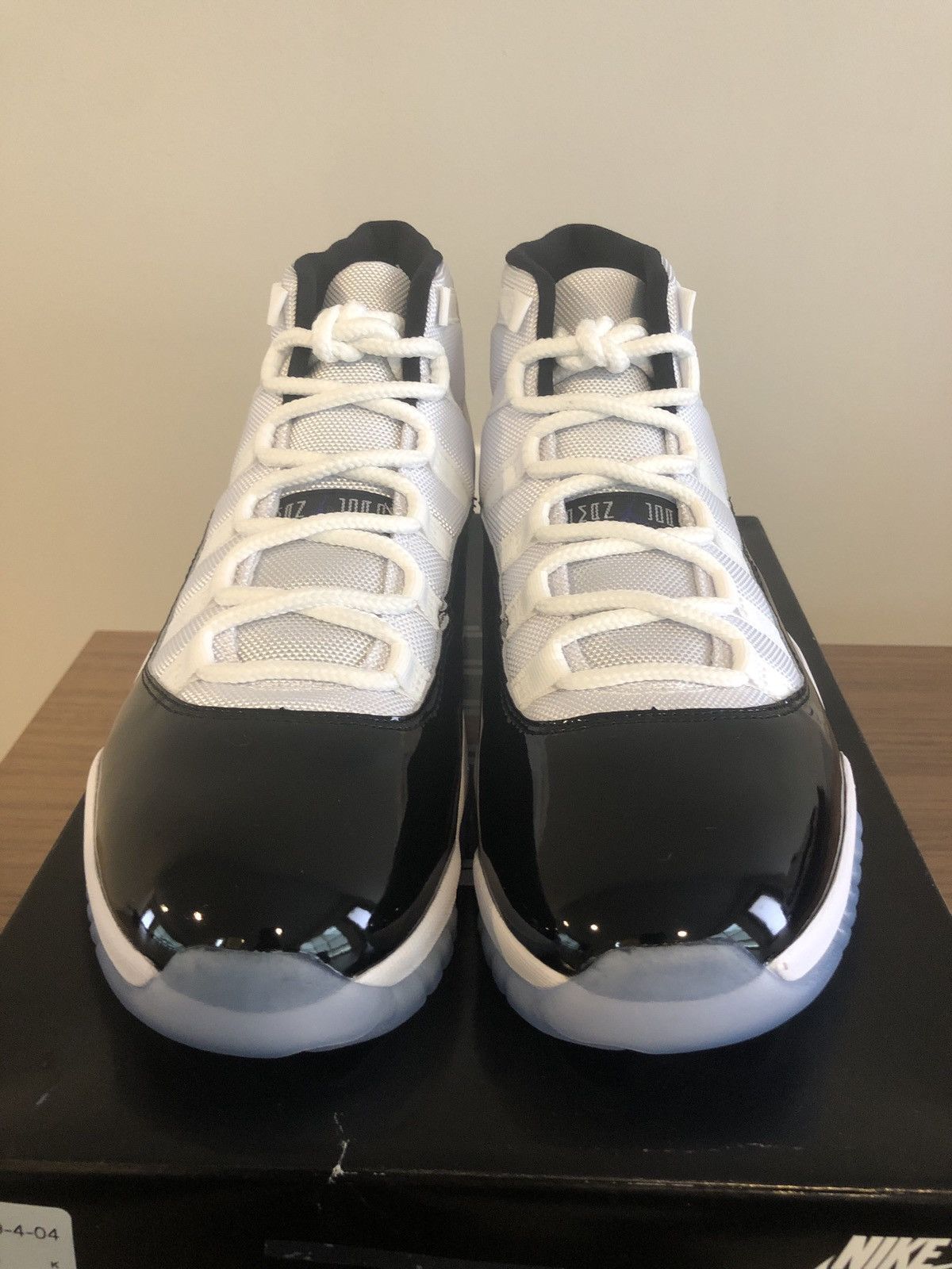 Jordan Brand Air Jordan 11 Retro 2018 Concord Size US 11 / EU 44 - 1 Thumbnail