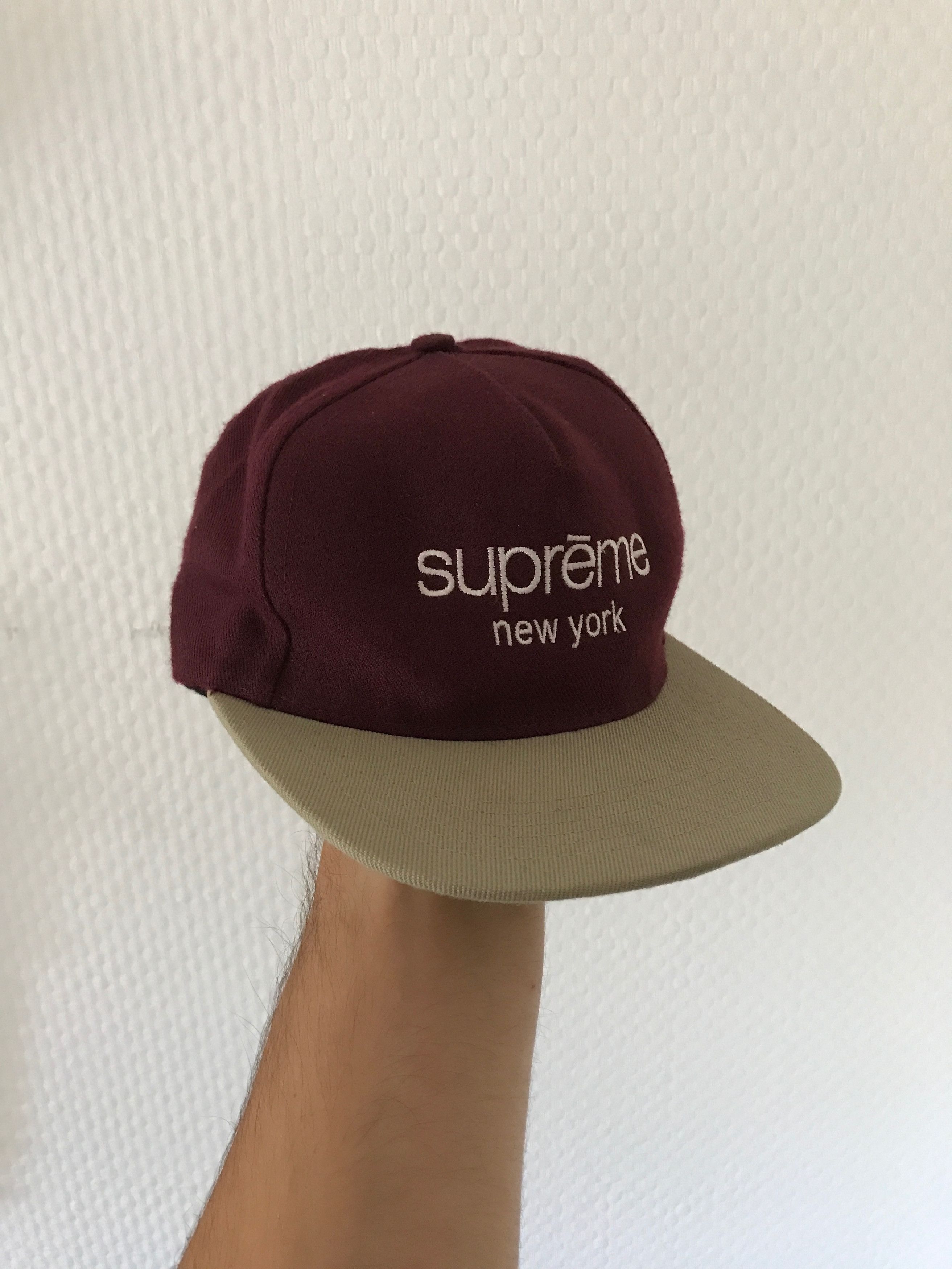 Supreme Classic Logo Beanie 