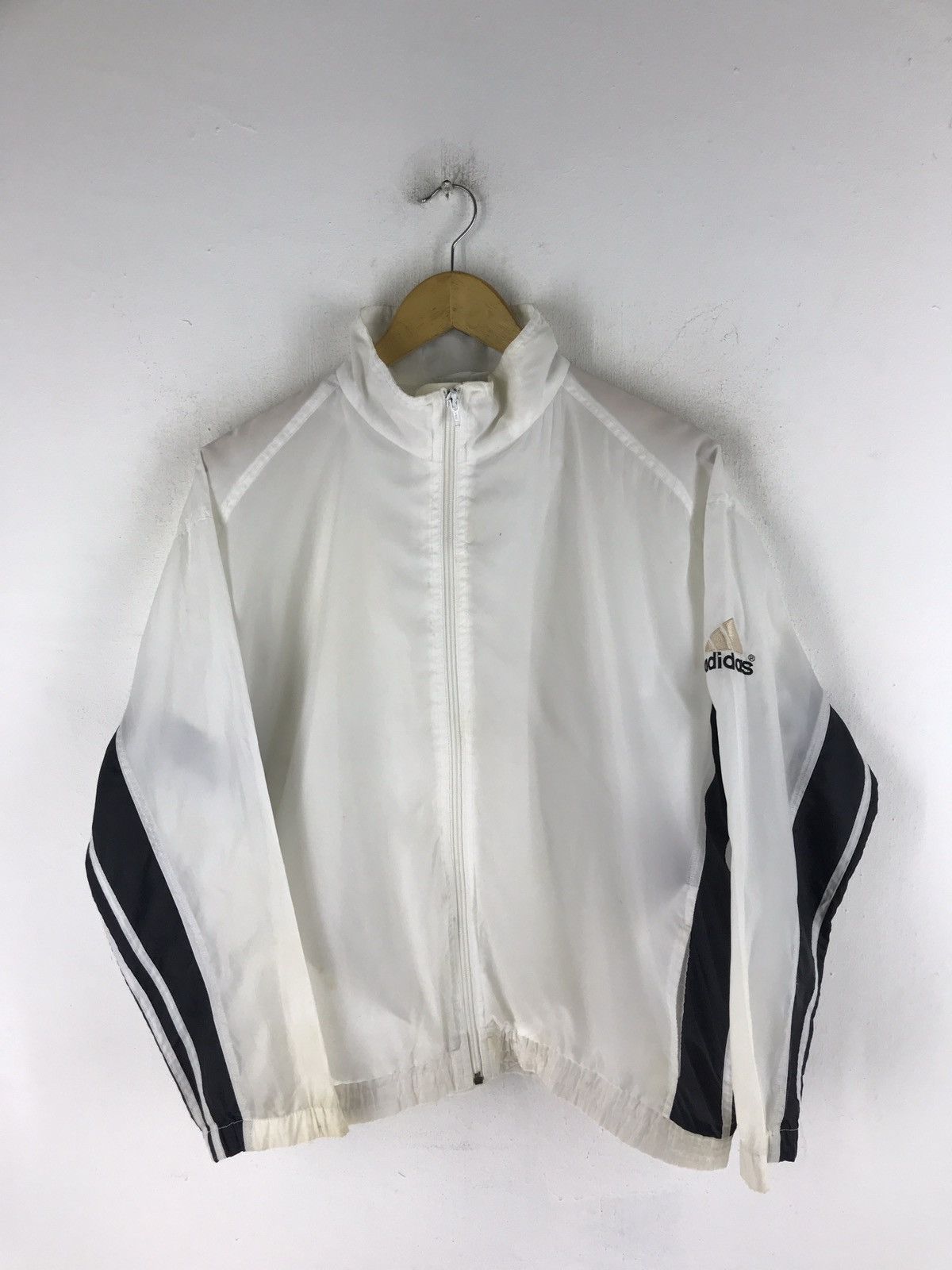 VINTAGE 90s ADIDAS LIGHT JACKET