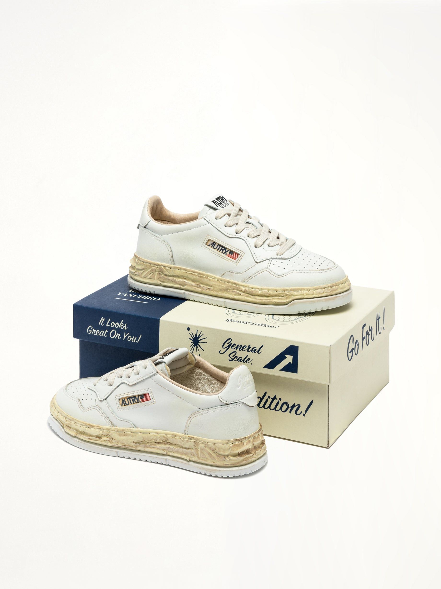 Mmy Super Vintage Low Sneaker In White, Men's (Size 13) — image 4 of 6