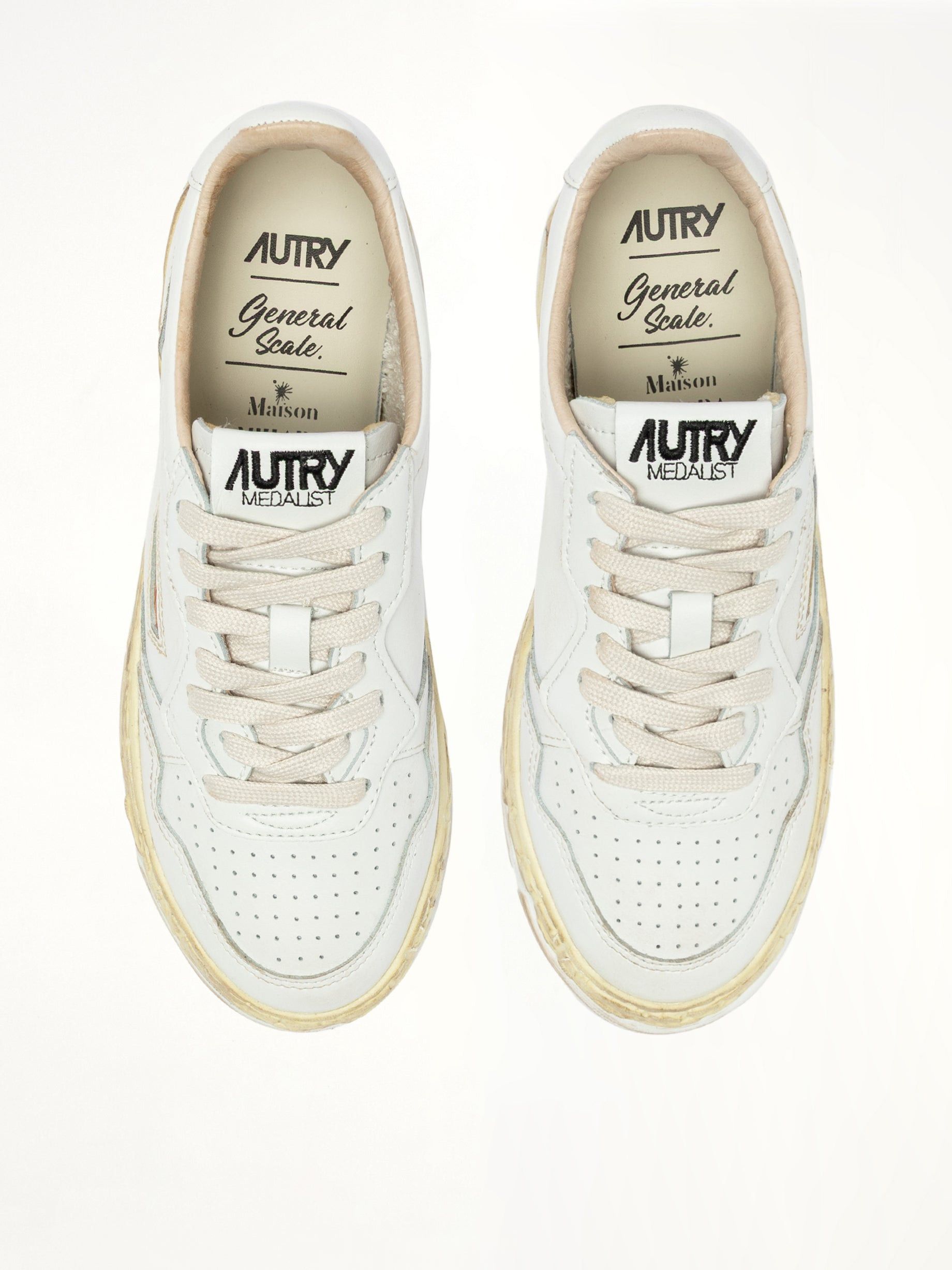 Mmy Super Vintage Low Sneaker In White, Men's (Size 13) — image 6 of 6