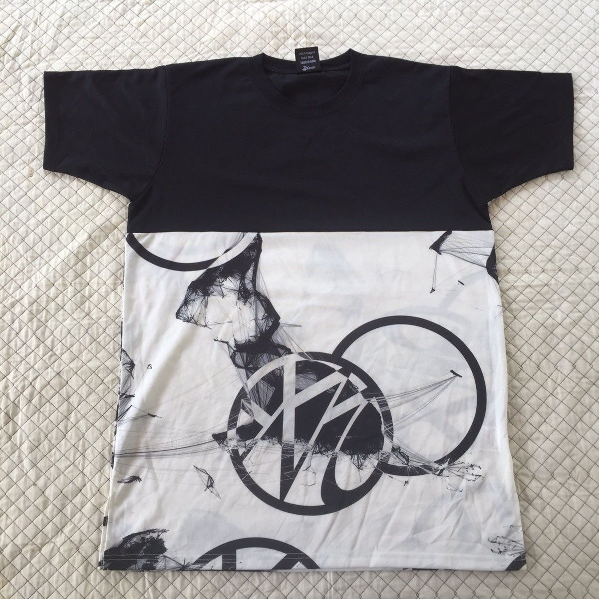 Japanese Brand Japan Brand 24 Karats Two Toned Tee Size US M / EU 48-50 / 2 - 1 Thumbnail