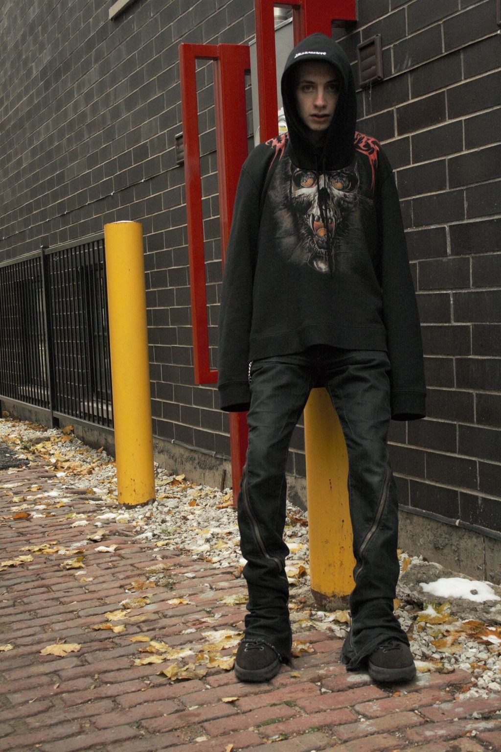Vetements Misplaced Shoulders Skull Print Hoodie | Grailed