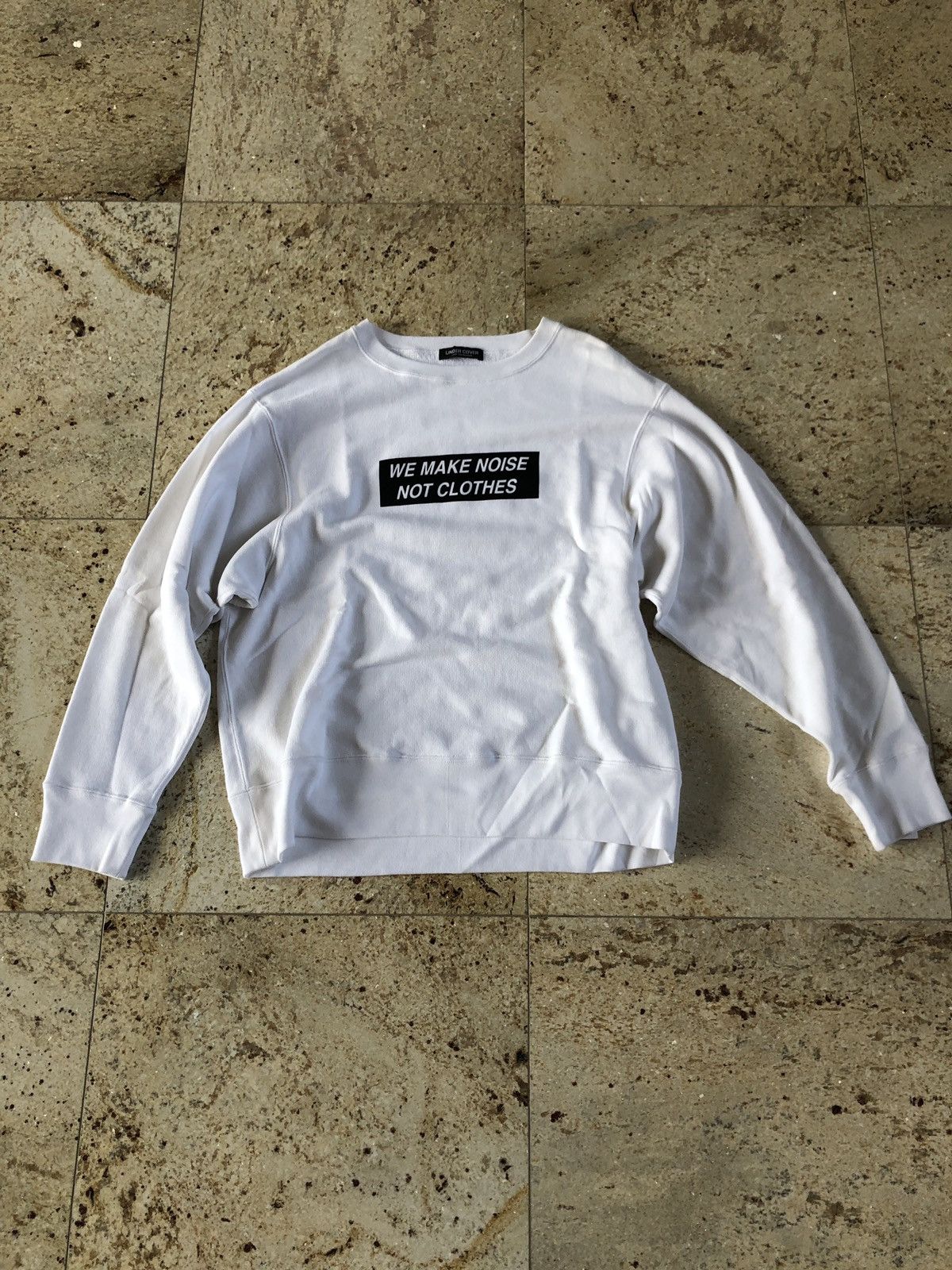 Jun Takahashi “We Make Noise Not Clothes” In White Size US M / EU 48-50 / 2 - 1 Thumbnail