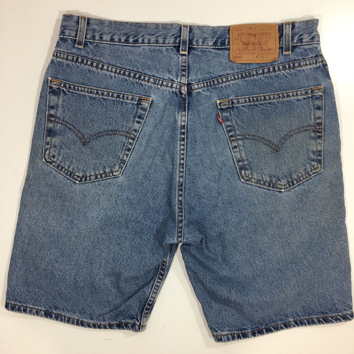 Levi's Vtg Levi's 505 Blue Jean Regular Fit Casual Streetwear Short Size US 34 / EU 50 - 3 Thumbnail