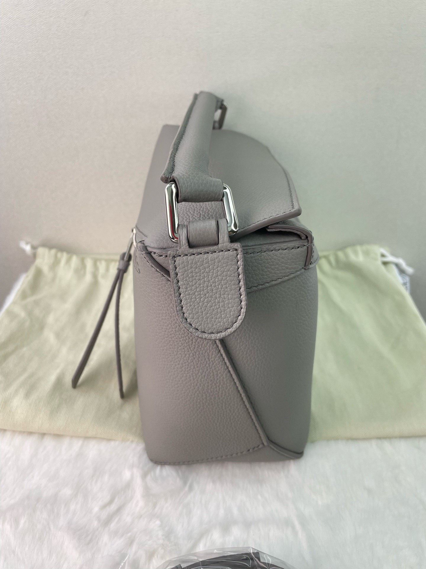 Loewe Loewe Puzzle Edge Leather Handbag Size ONE SIZE - 5 Thumbnail