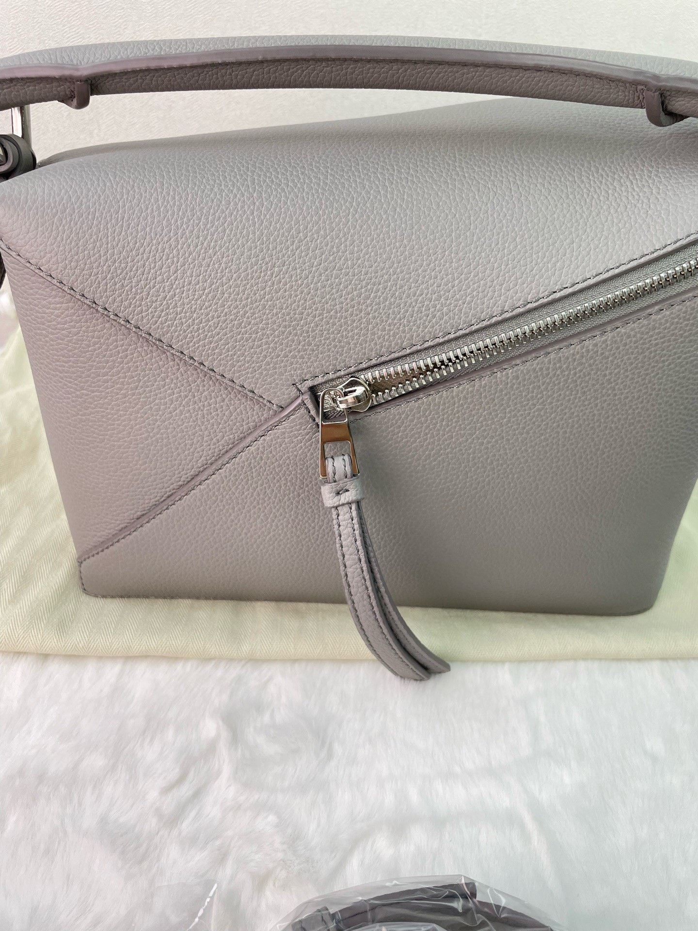 Loewe Loewe Puzzle Edge Leather Handbag Size ONE SIZE - 8 Thumbnail
