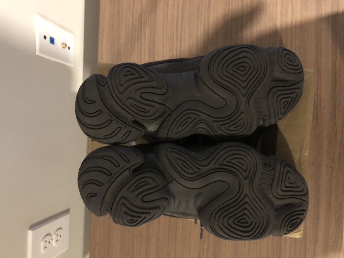 Adidas Yeezy 500 Utility Black Size US 10 / EU 43 - 6 Thumbnail