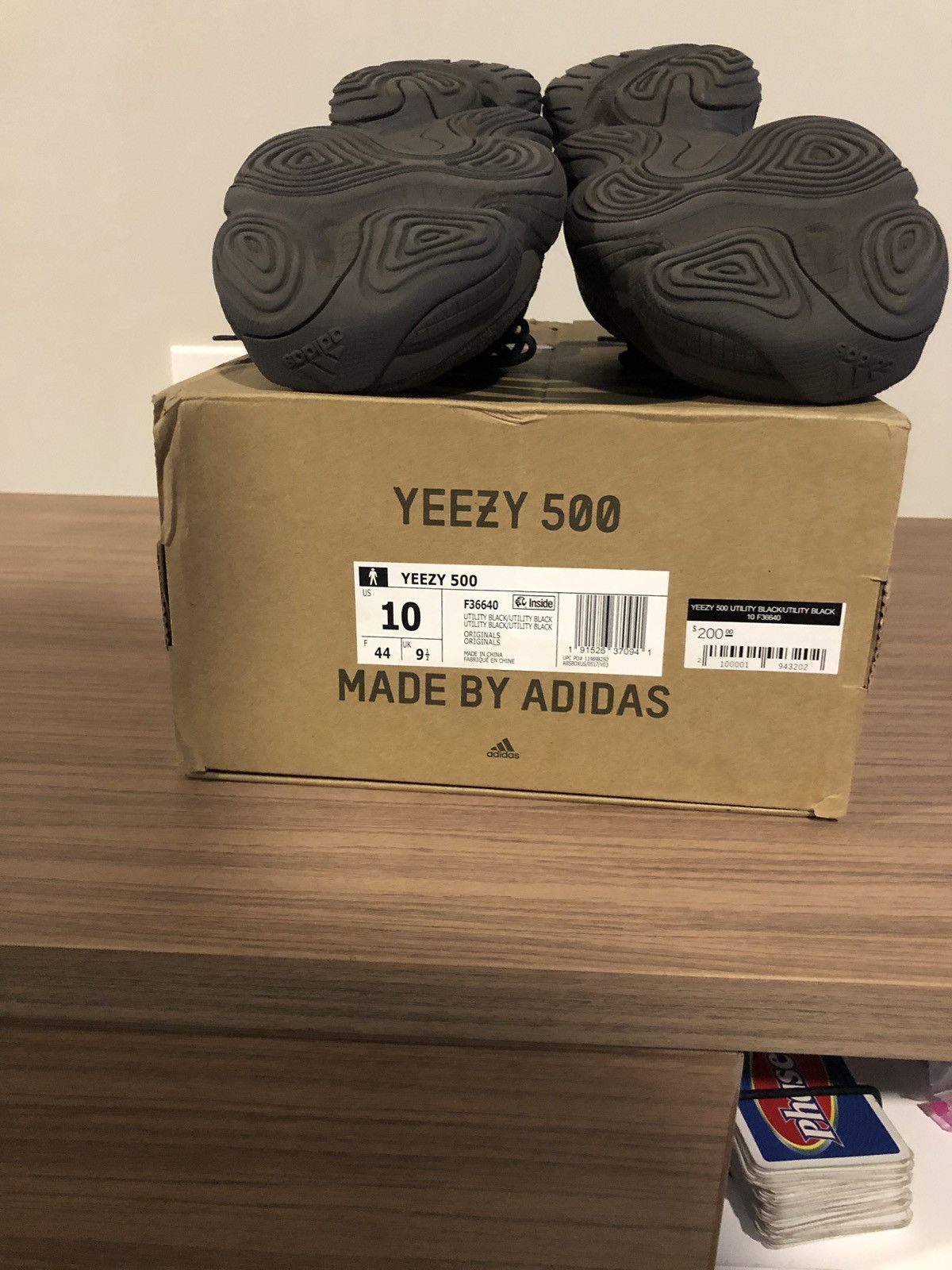 Adidas Yeezy 500 Utility Black Size US 10 / EU 43 - 7 Thumbnail