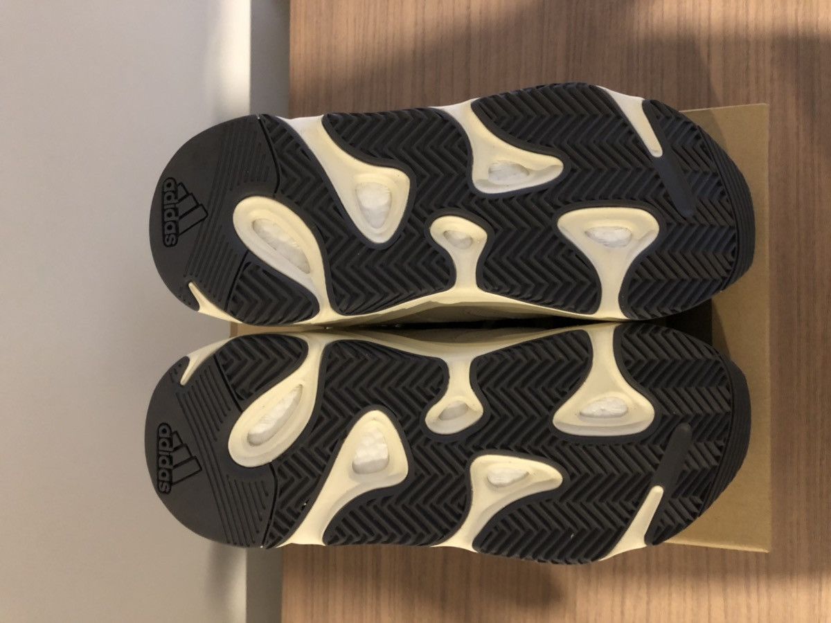 Adidas Yeezy Boost 700 Analog Size US 12 / EU 45 - 6 Thumbnail