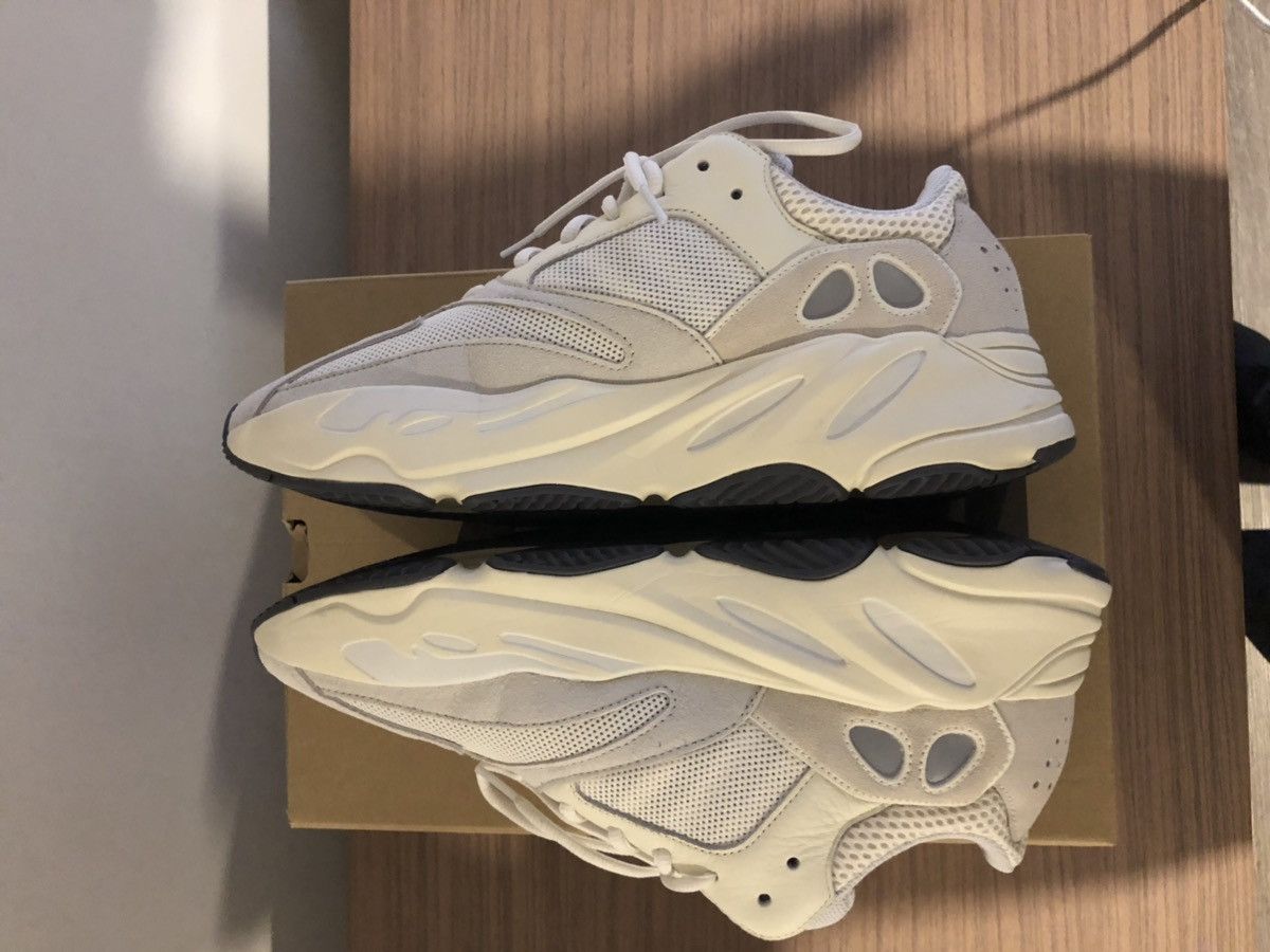 Adidas Yeezy Boost 700 Analog Size US 12 / EU 45 - 3 Thumbnail