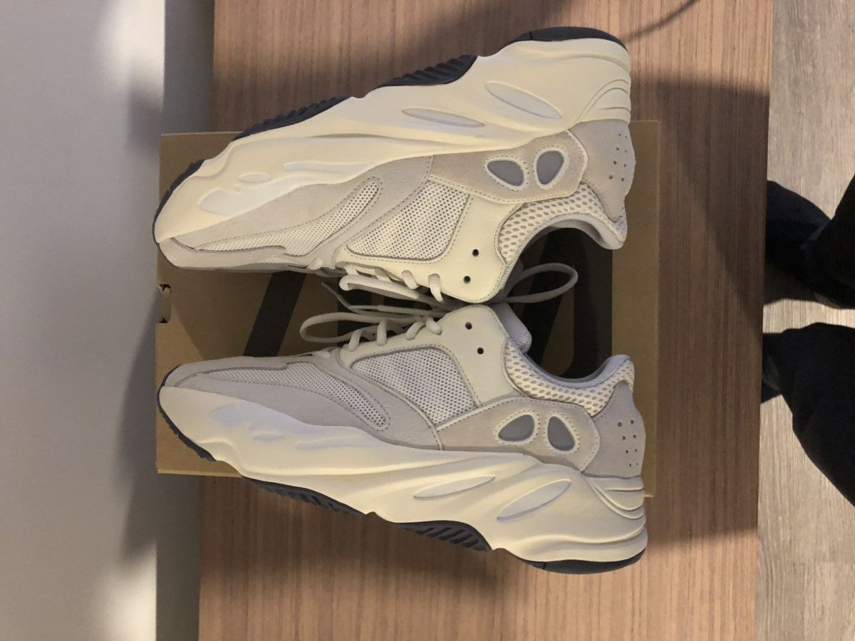 Adidas Yeezy Boost 700 Analog Size US 12 / EU 45 - 4 Thumbnail