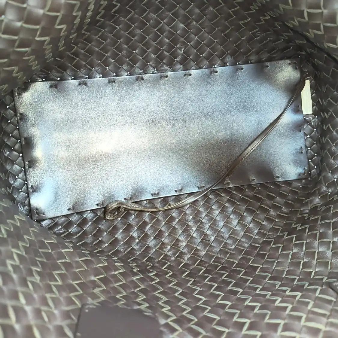 Bottega Veneta BOTTEGA VENETA Cabat dark brownsheepskin woven handbag gold hardware sub-pocket Size ONE SIZE - 13 Thumbnail