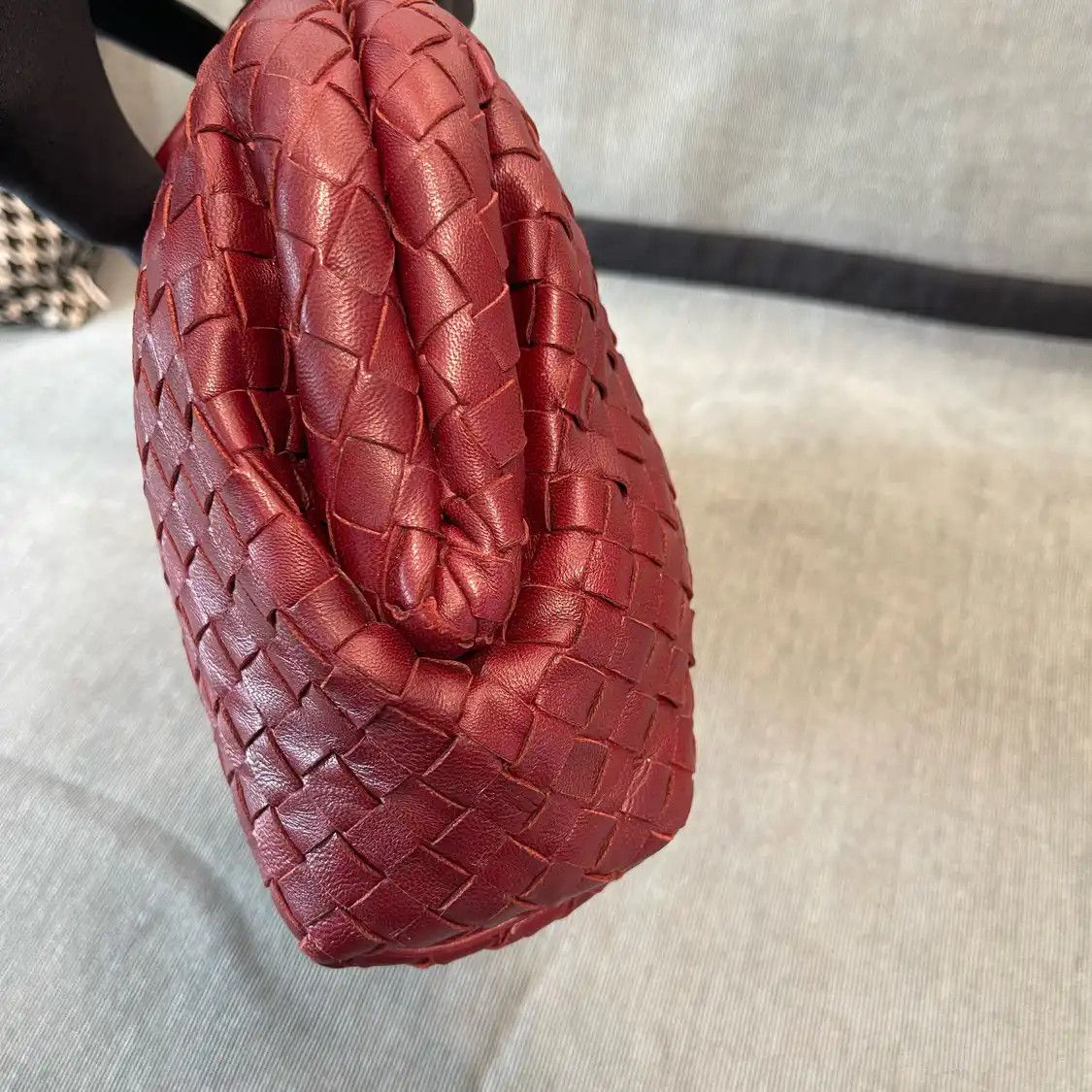Bottega Veneta BOTTEGA VENETA The Lauren red sheepskin clutch Size ONE SIZE - 9 Thumbnail