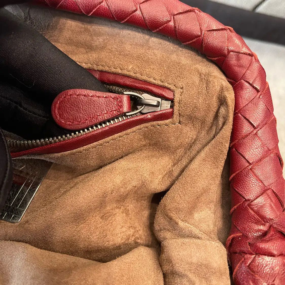 Bottega Veneta BOTTEGA VENETA The Lauren red sheepskin clutch Size ONE SIZE - 15 Thumbnail