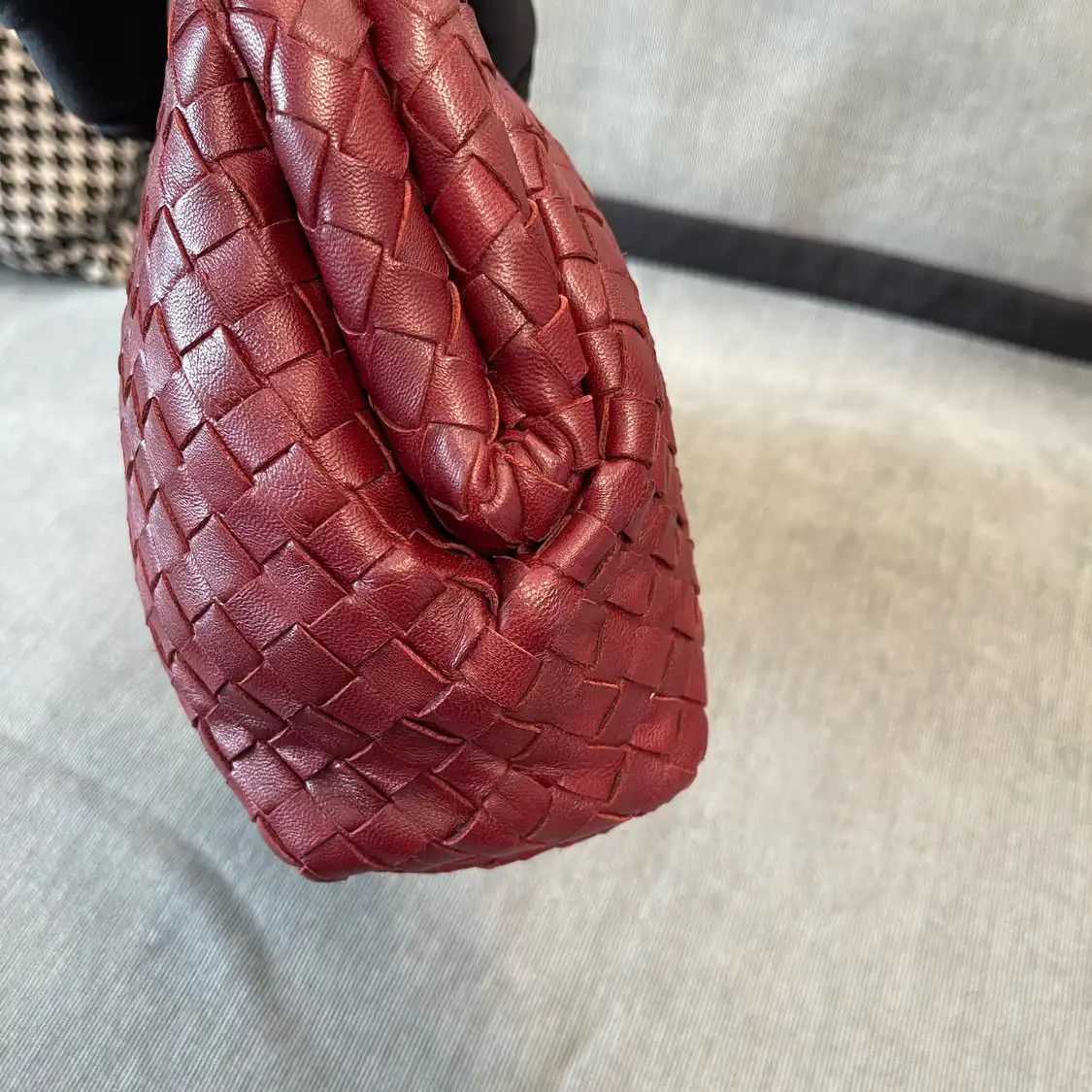 Bottega Veneta BOTTEGA VENETA The Lauren red sheepskin clutch Size ONE SIZE - 8 Thumbnail