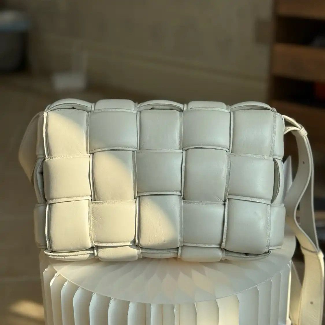 Bottega Veneta BOTTEGA VENETA Cassette white sheepskin woven shoulder bag Size ONE SIZE - 4 Thumbnail