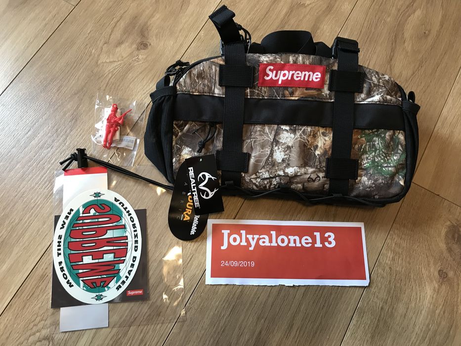 Supreme waist bag sales fw19