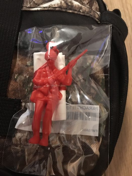 Supreme Waist Bag Red Camo