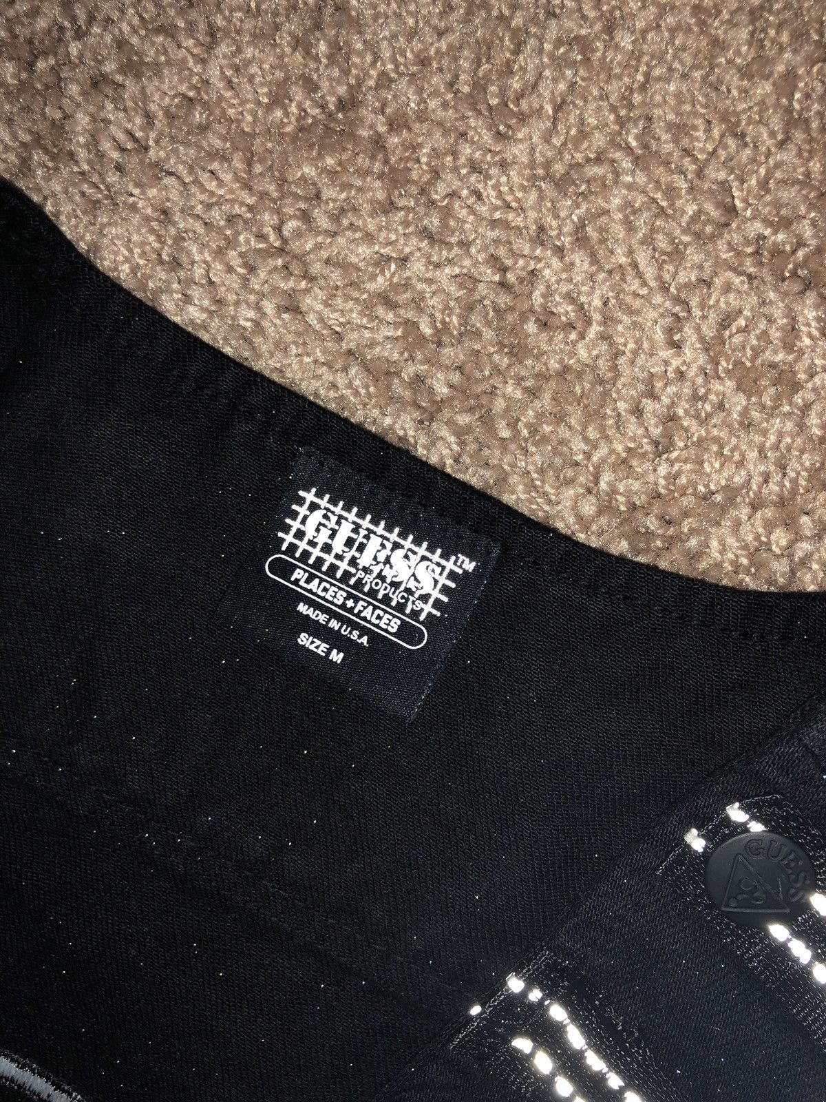 Guess × Places + Faces GUESS x Places Faces utility vest Size US M / EU 48-50 / 2 - 5 Thumbnail