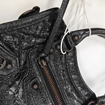Balenciaga BALENCIAGA Le City Nano black sheepskin stud fringe Motorcycle shoulder bag hand Size ONE SIZE - 9 Thumbnail