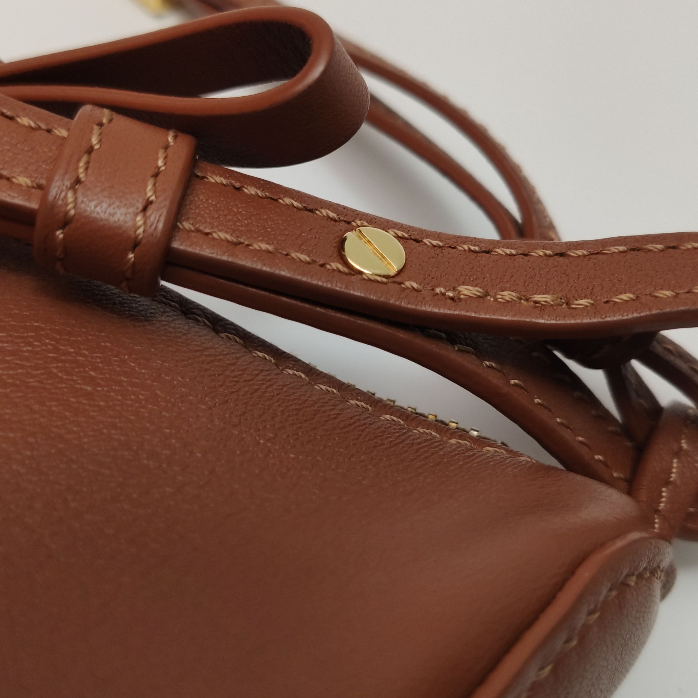 Loewe Loewe Mini Hammock Leather Bag Brown Size One Size Size ONE SIZE - 9 Thumbnail