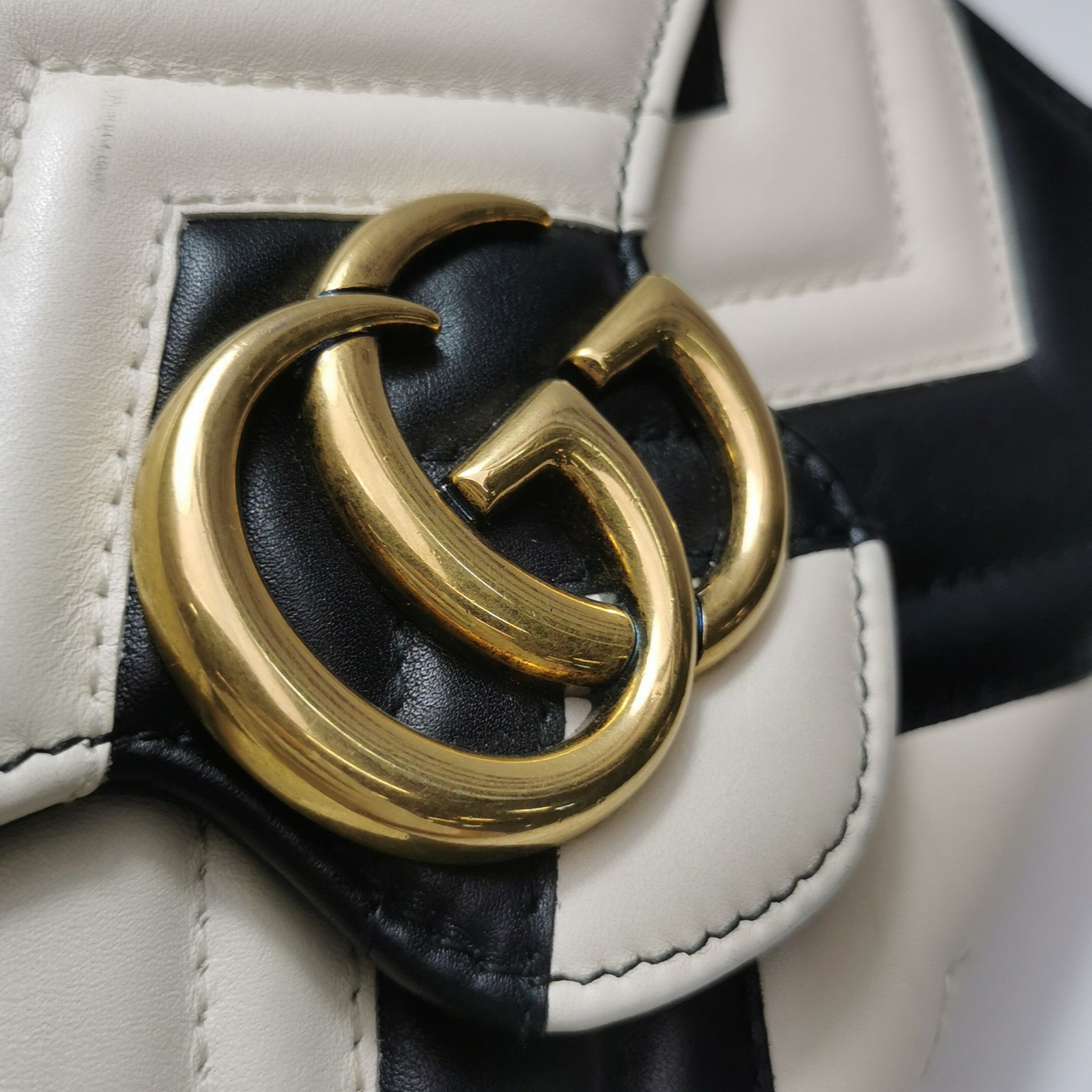 Gucci Gucci GG Marmont Chevron Quilted Leather Shoulder Bag Size ONE SIZE - 14 Thumbnail