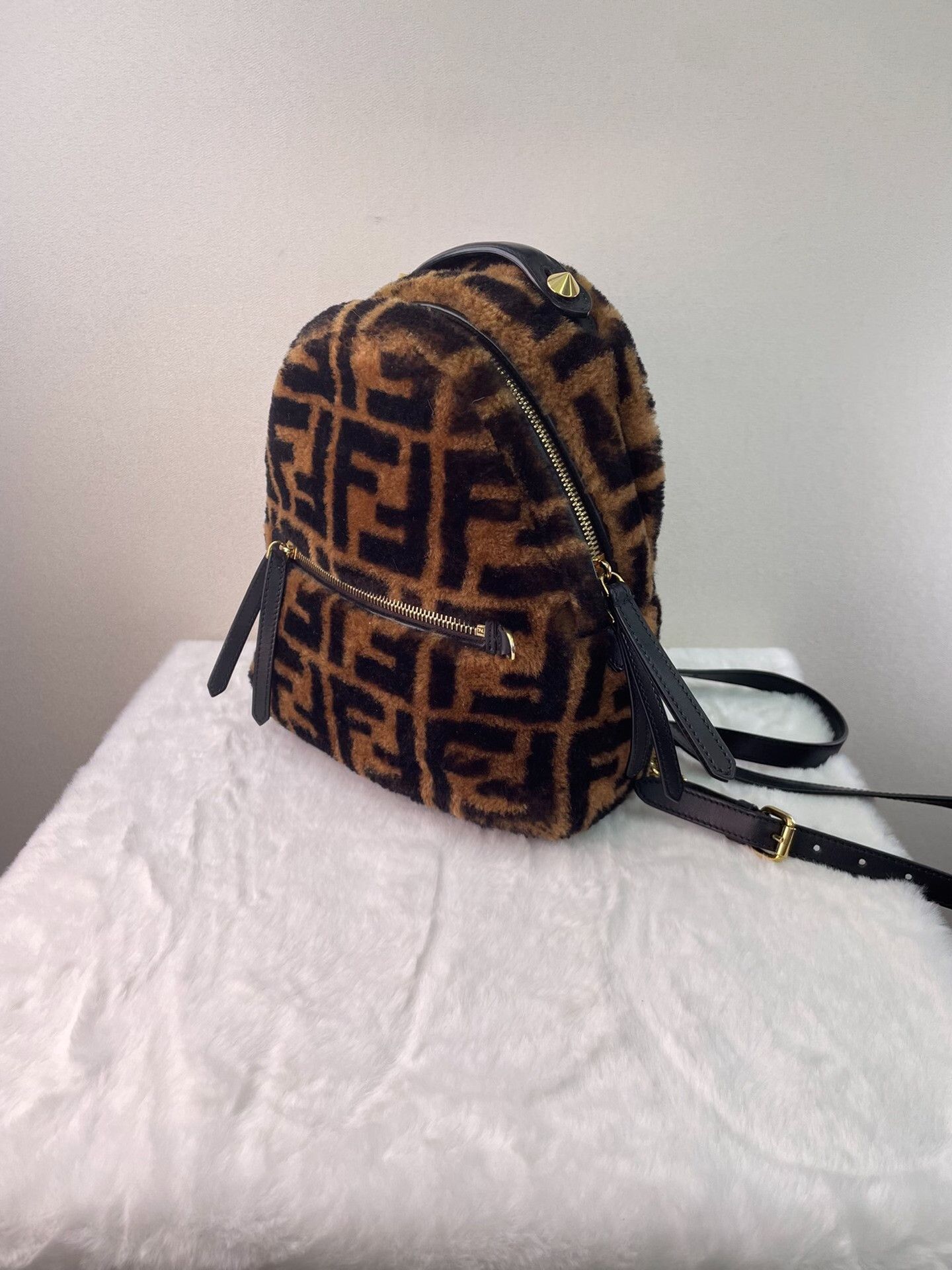 Fendi Fendi Classic Logo Shearling Leather Mini Backpack Size ONE SIZE - 6 Thumbnail