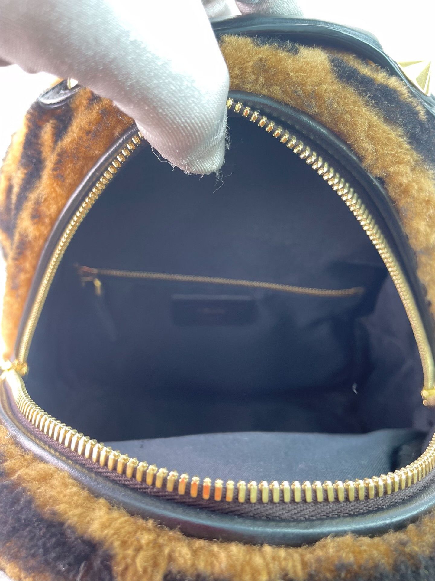 Fendi Fendi Classic Logo Shearling Leather Mini Backpack Size ONE SIZE - 9 Thumbnail