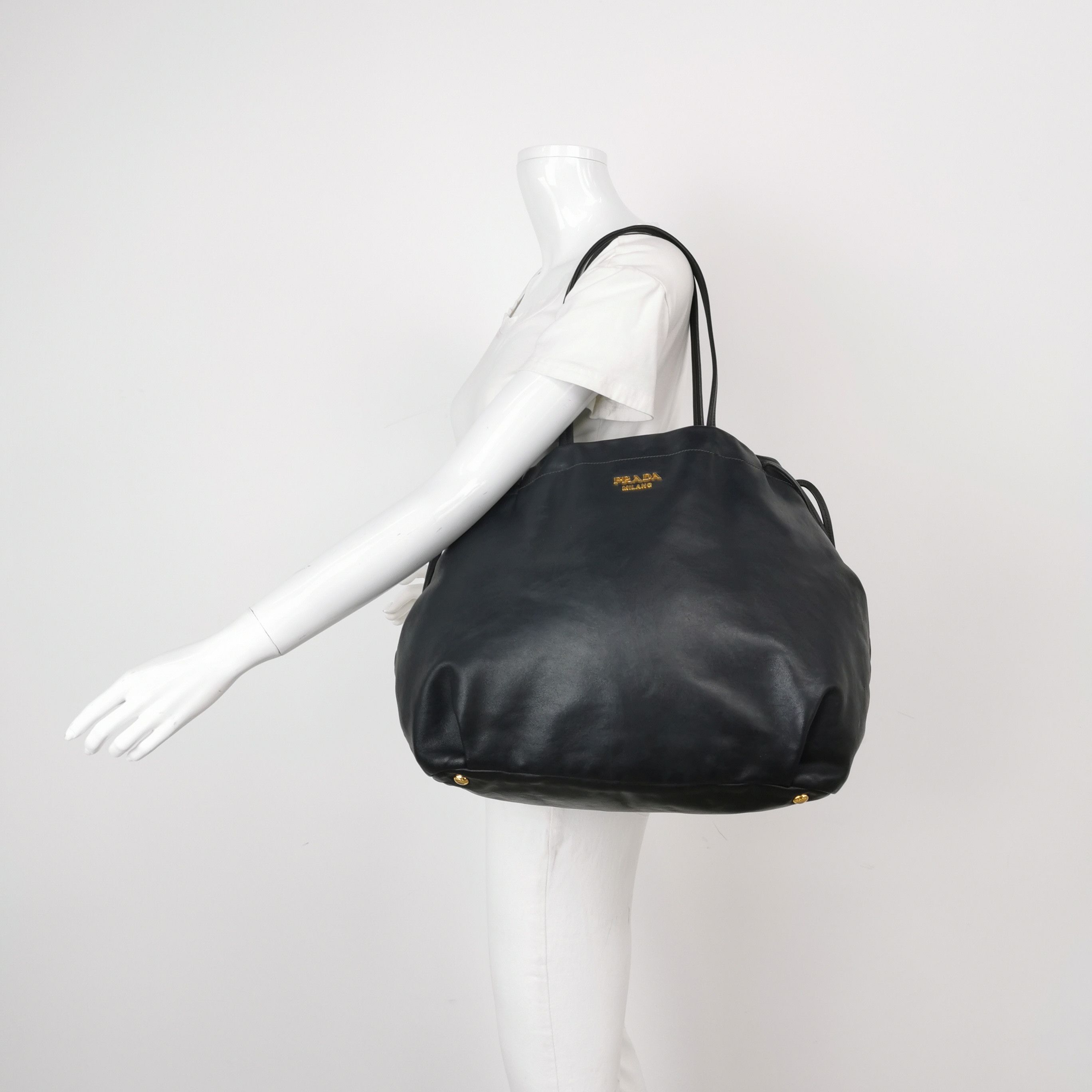 Prada Prada Black Leather Logo Shoulder Bag Size ONE SIZE - 2 Thumbnail