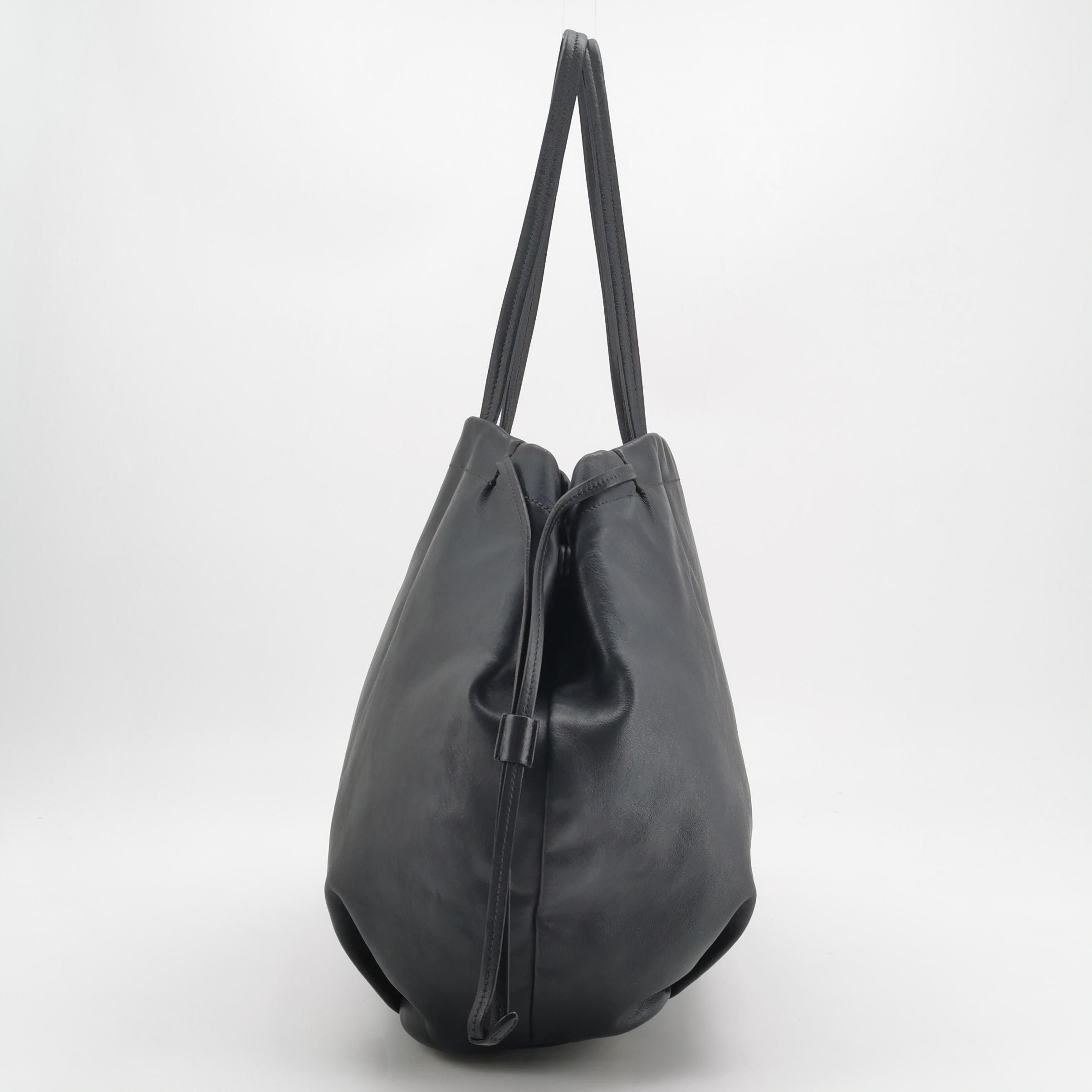 Prada Prada Black Leather Logo Shoulder Bag Size ONE SIZE - 3 Thumbnail