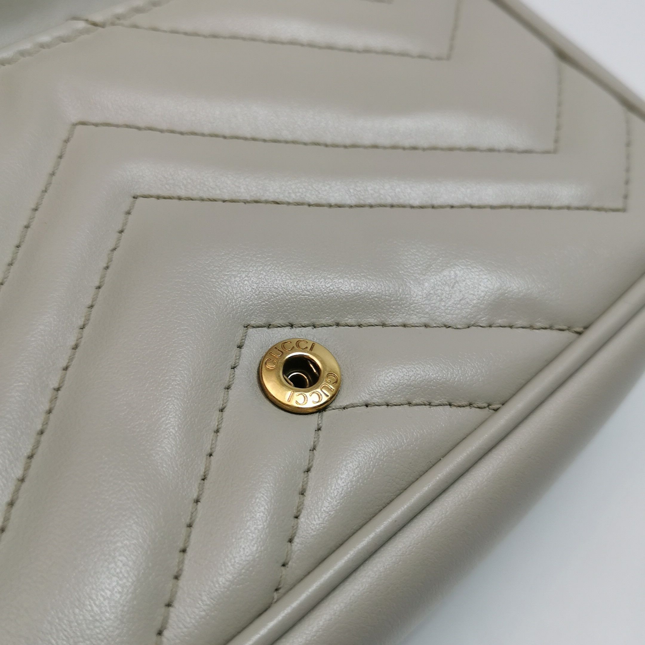Gucci Gucci Marmont V-Quilted Leather Shoulder Bag Size OS Size ONE SIZE - 8 Thumbnail