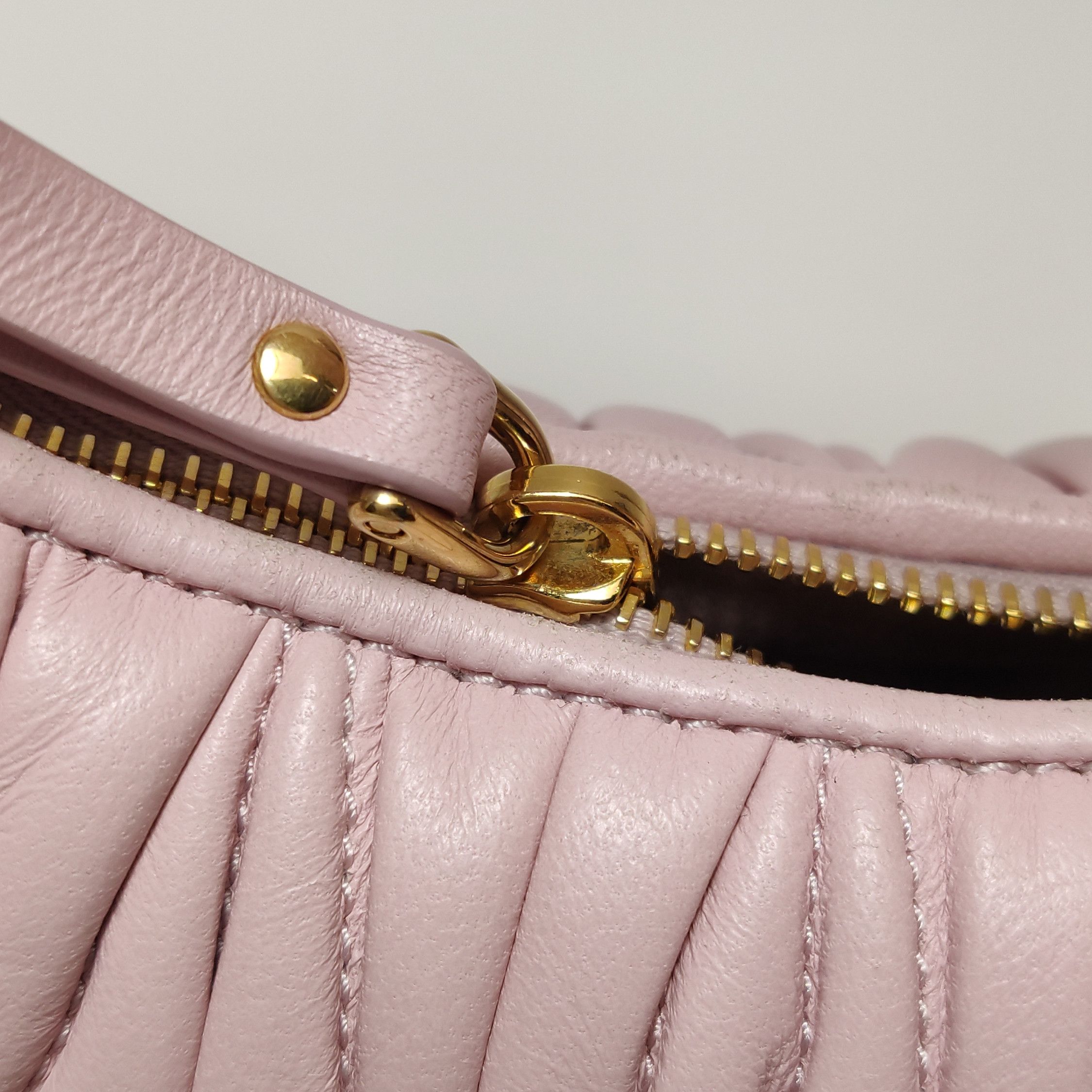 Miu Miu Miu Miu Wander Matelassé Leather Mini Bag Pink Size ONE SIZE - 11 Thumbnail