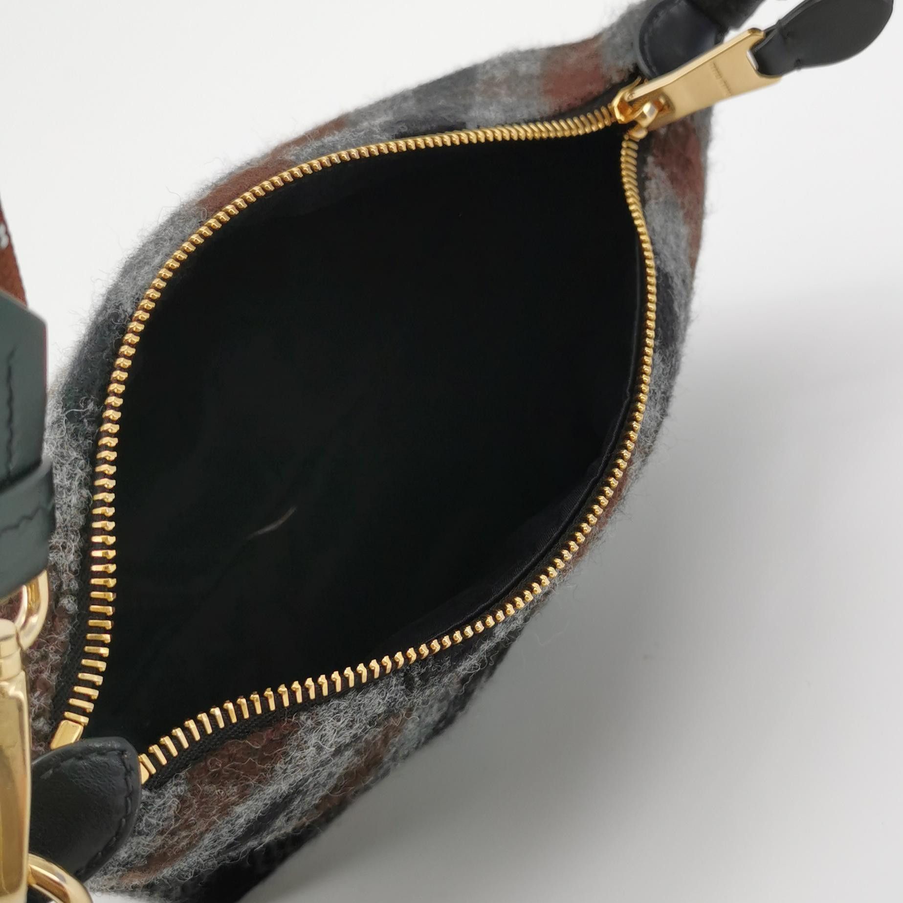 Miu Miu Miu Miu Plaid Wool Shoulder Bag One Size Size ONE SIZE - 7 Thumbnail