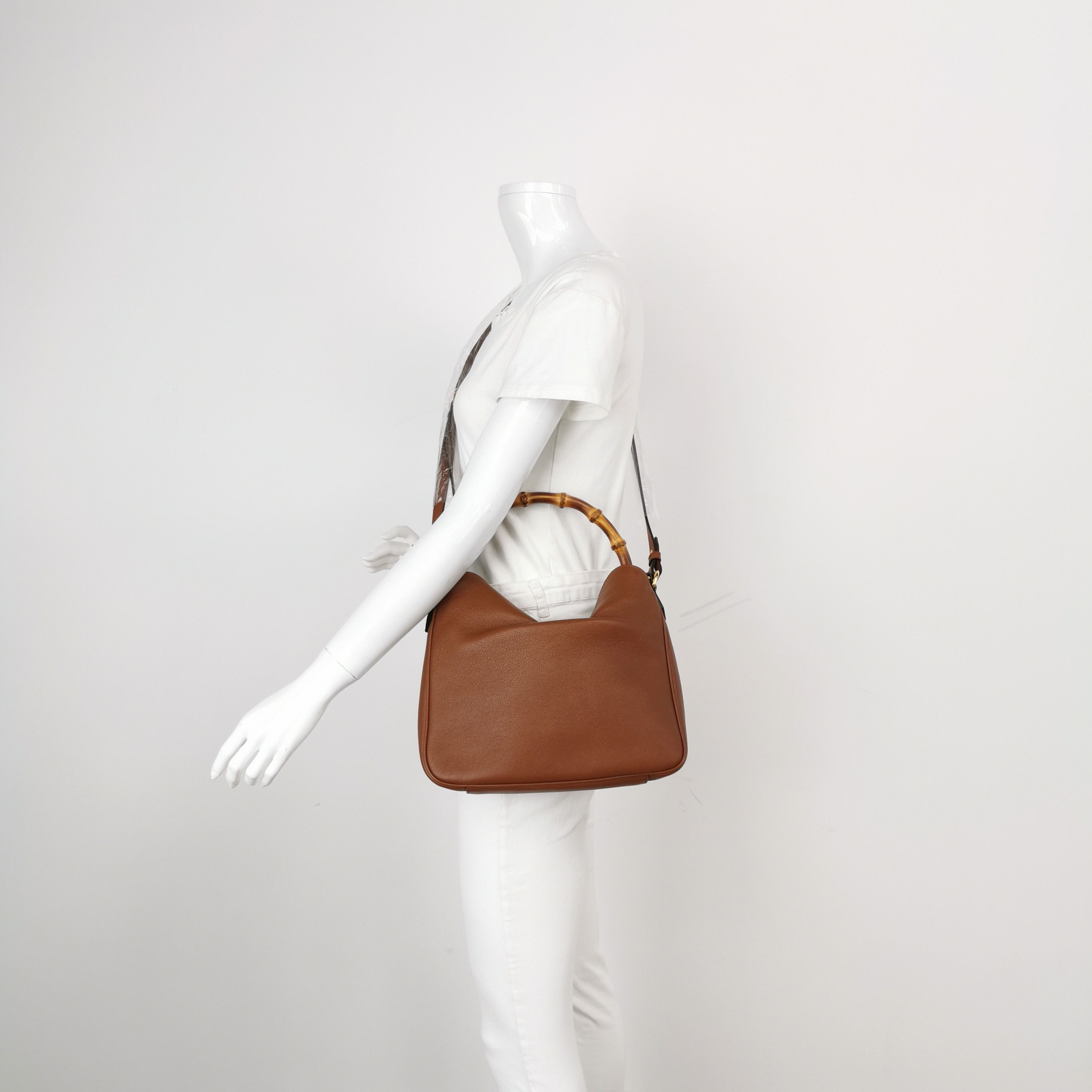 Gucci Gucci Diana Medium Leather Bamboo Handle Bag Size OS Size ONE SIZE - 2 Thumbnail