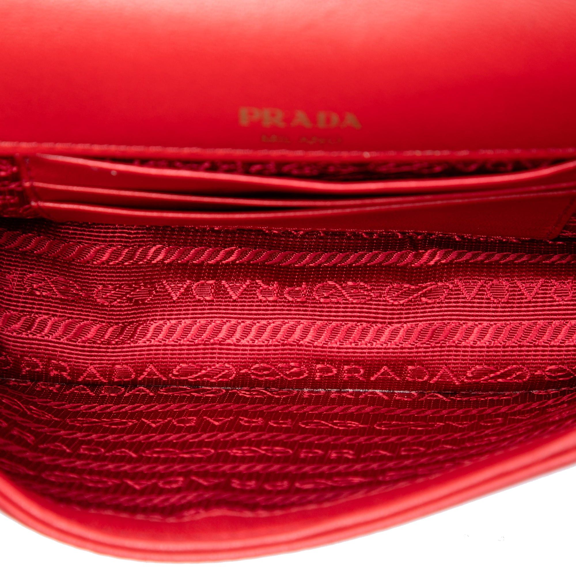 Prada Nappa Gaufre Chain Flap Size ONE SIZE - 4 Thumbnail