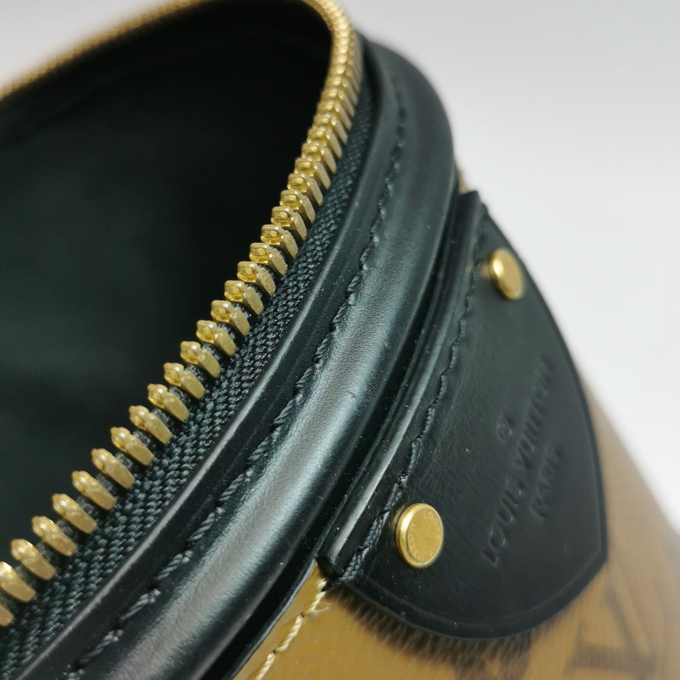 Louis Vuitton Louis Vuitton Cannes Monogram Reverse Handle Bag Size ONE SIZE - 16 Thumbnail