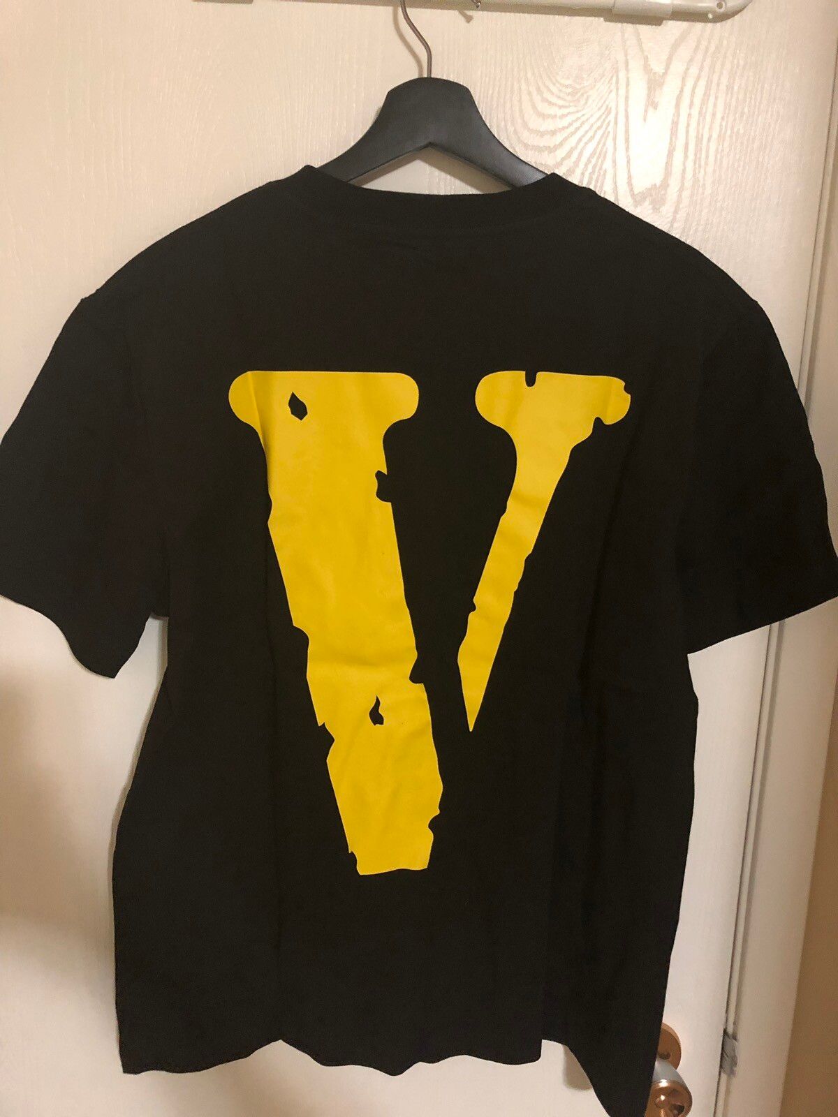 Vlone Vlone Yellow Staple T-shirt Size US M / EU 48-50 / 2 - 1 Preview