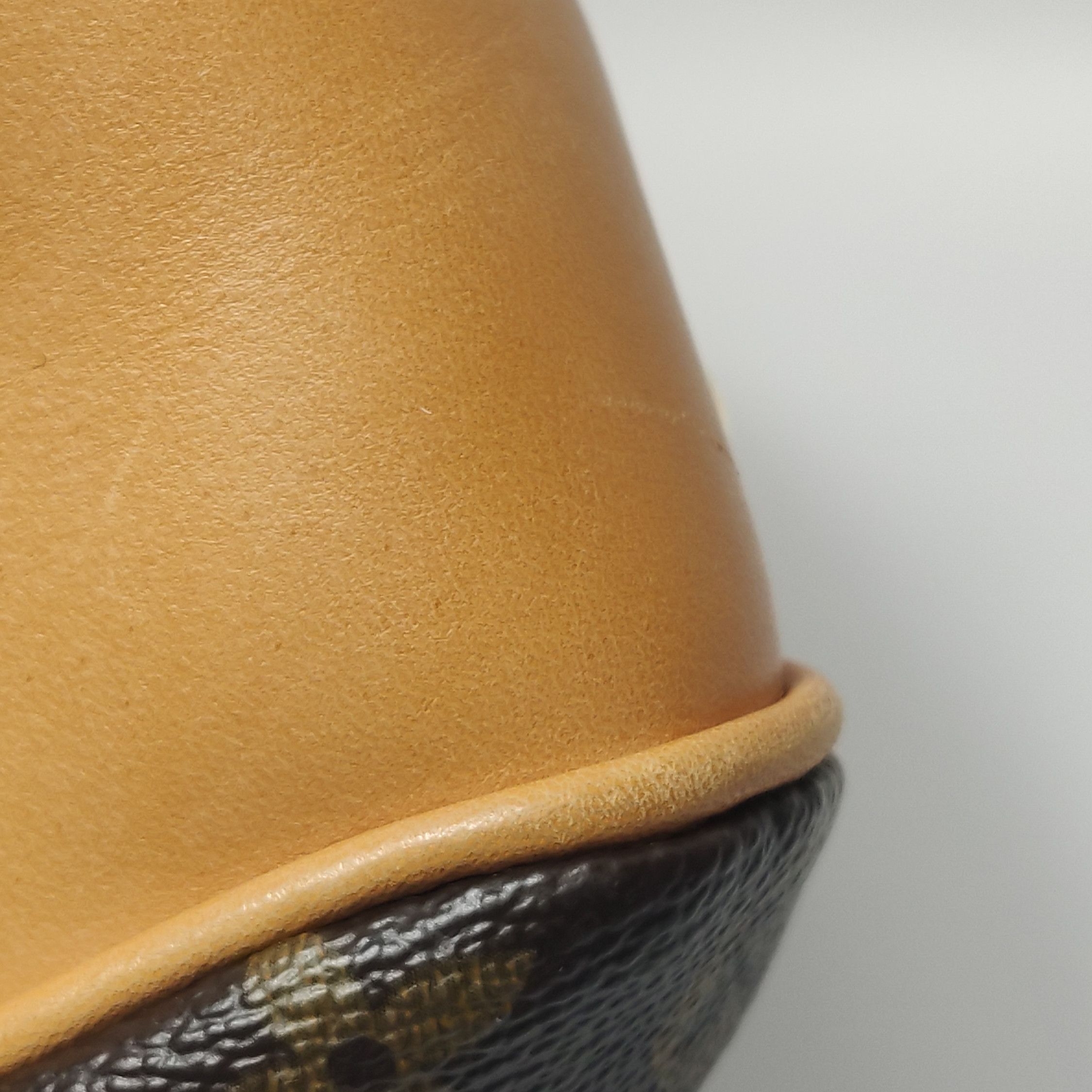 Louis Vuitton Louis Vuitton Monogram Boetie Handbag ONE SIZE Size ONE SIZE - 16 Thumbnail