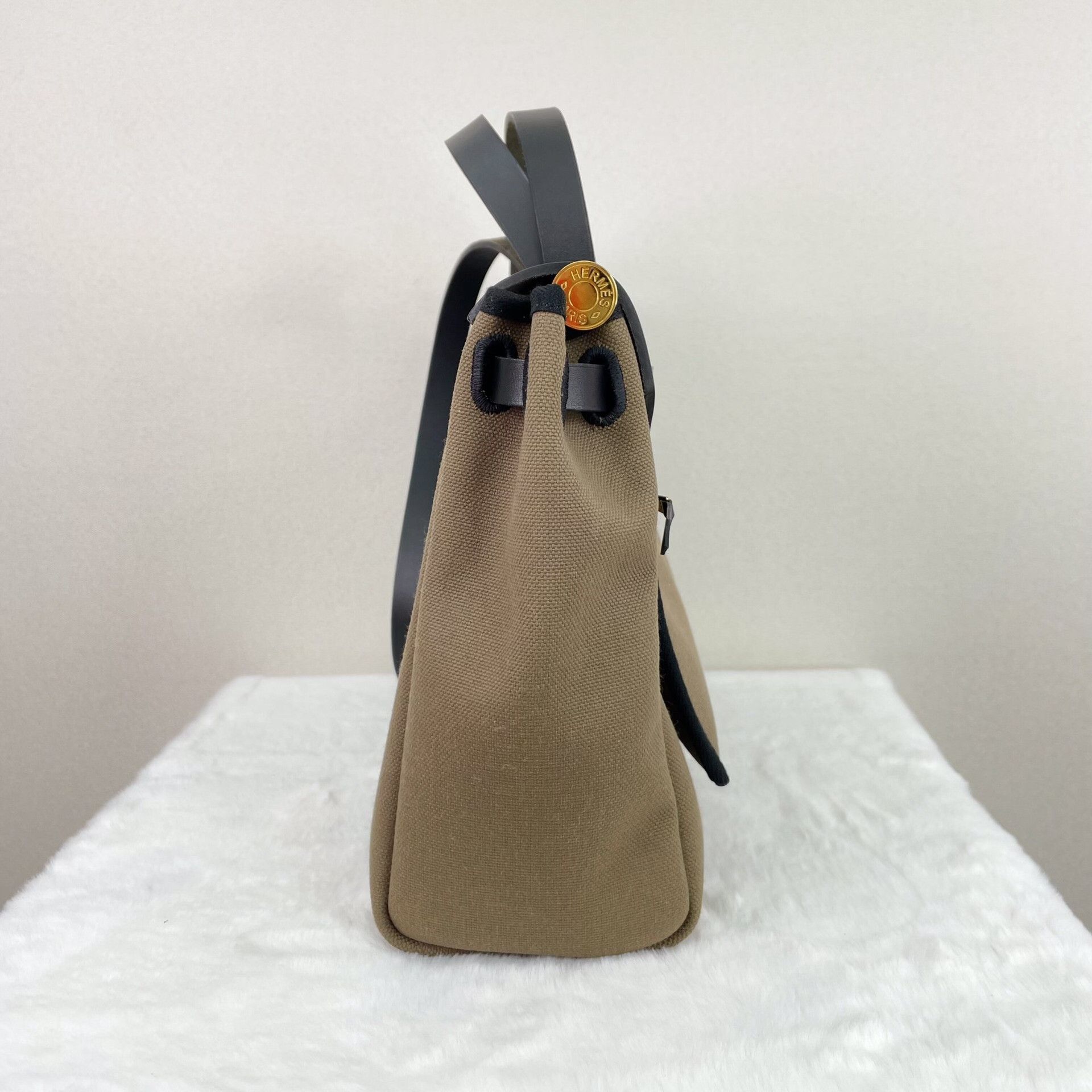 Hermes Hermes Herbag 31 Taupe Canvas Gold Hardware Size ONE SIZE - 4 Thumbnail