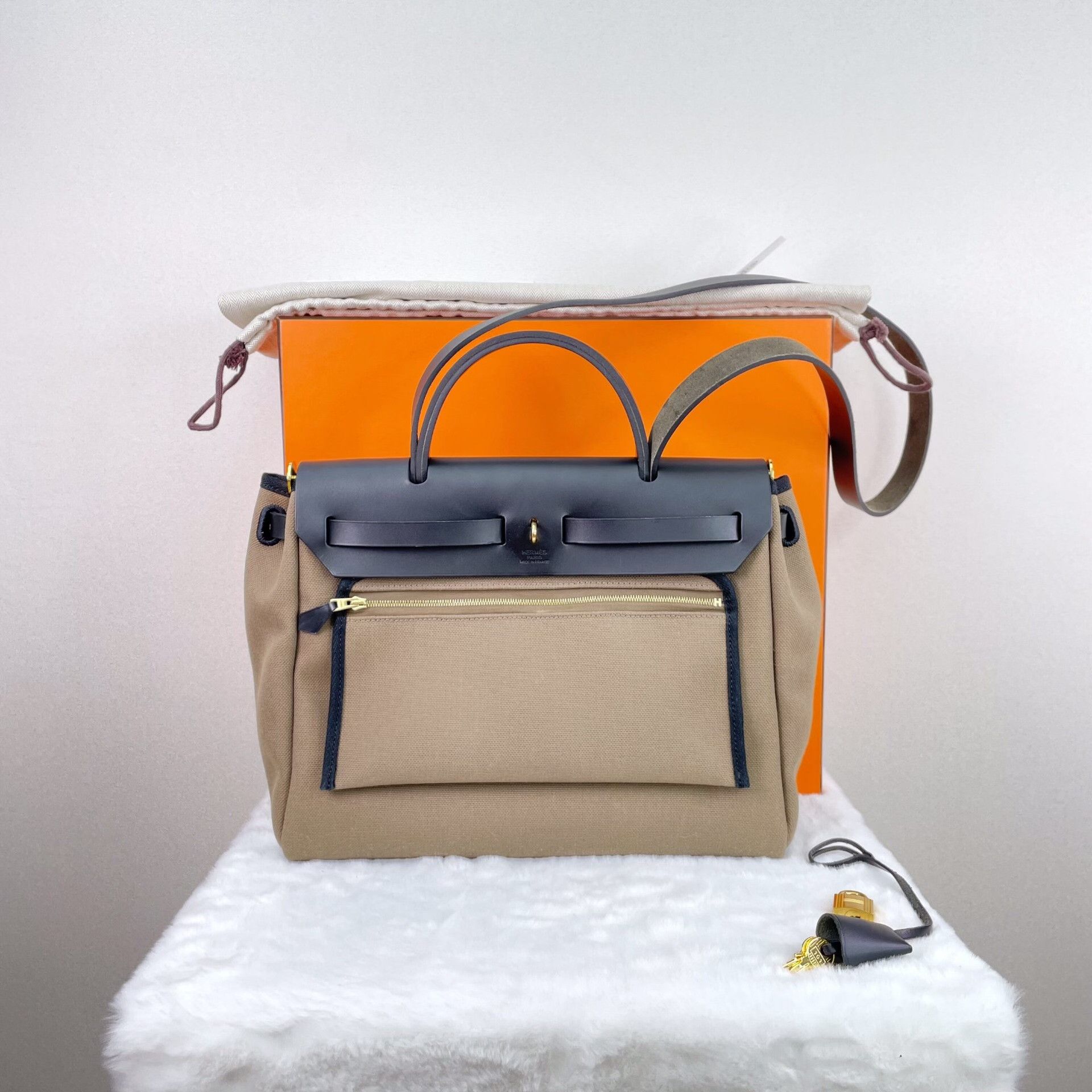 Hermes Hermes Herbag 31 Taupe Canvas Gold Hardware Size ONE SIZE - 2 Thumbnail