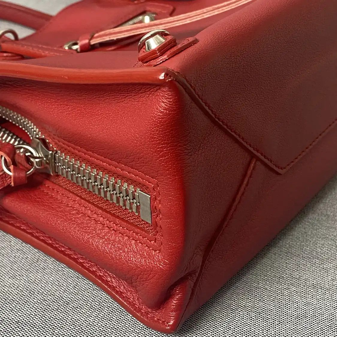 Balenciaga BALENCIAGA Papier red cowhide leather stud fringe crossbody bag Size ONE SIZE - 6 Thumbnail
