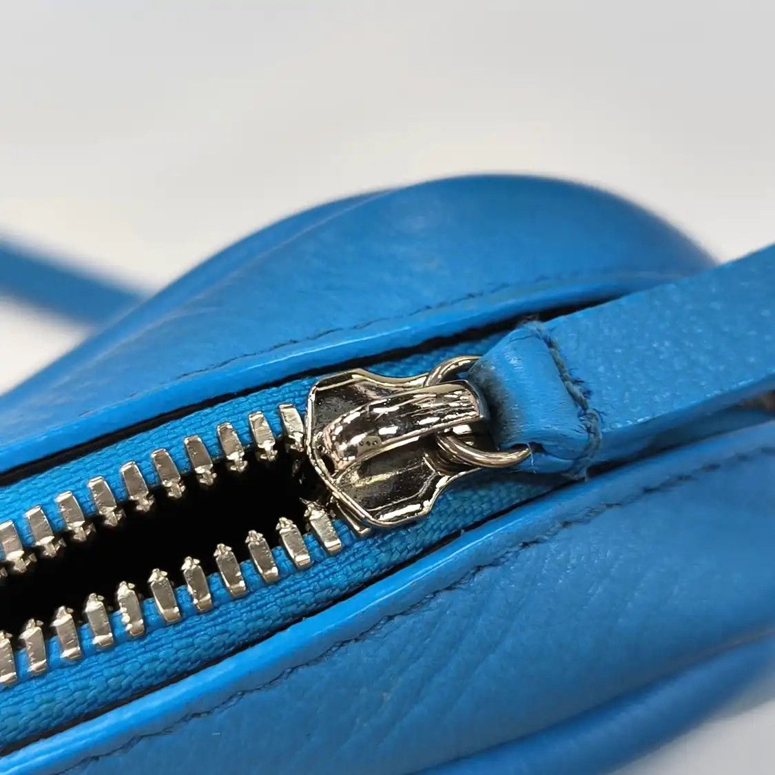 Balenciaga BALENCIAGA Everyday blue cowhide leather shoulder bag silver hardware Size ONE SIZE - 10 Thumbnail