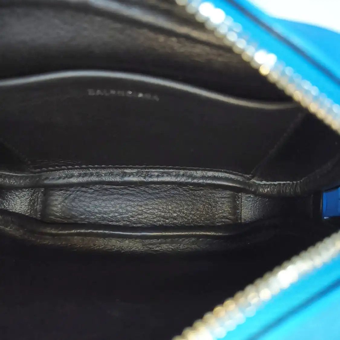 Balenciaga BALENCIAGA Everyday blue cowhide leather shoulder bag silver hardware Size ONE SIZE - 7 Thumbnail