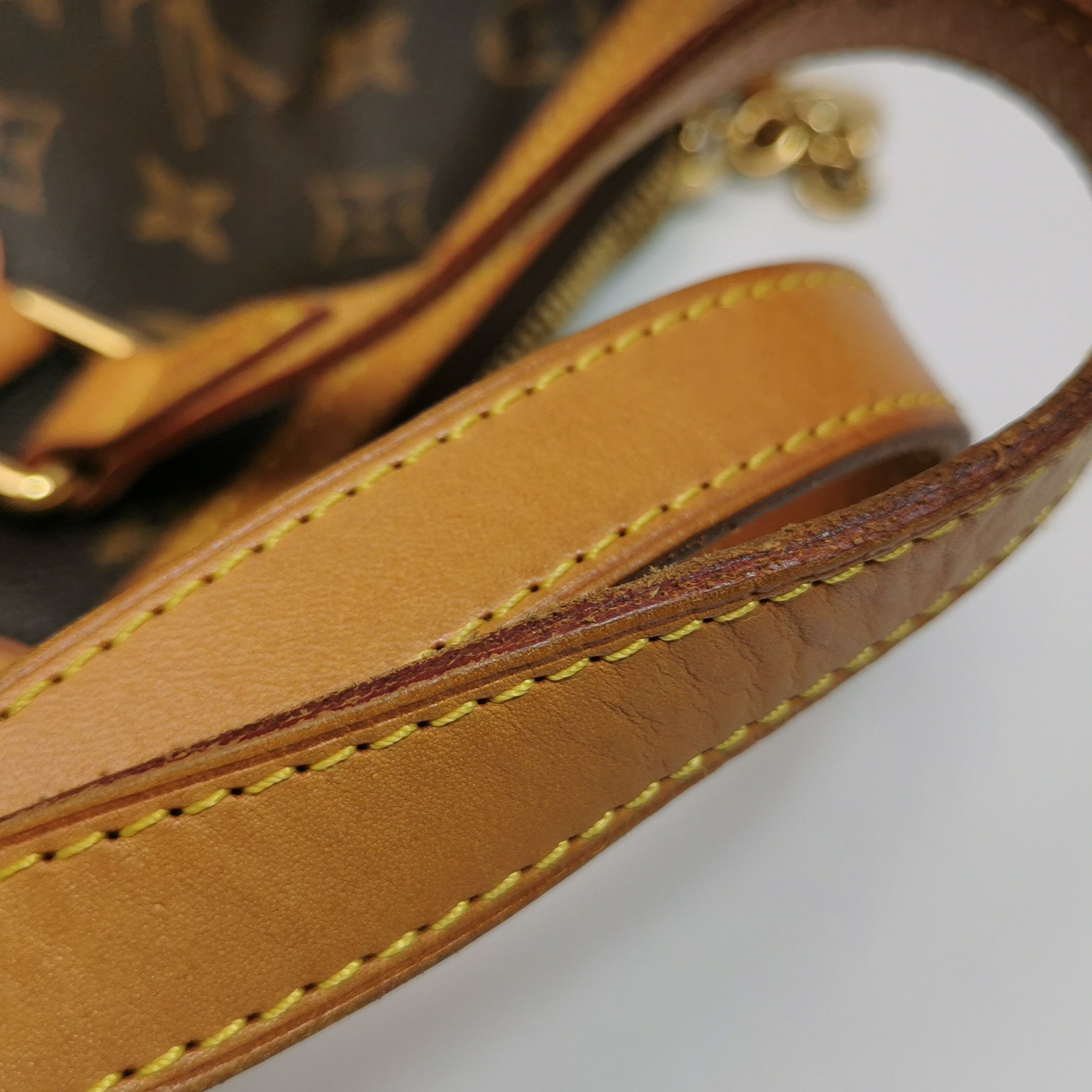 Louis Vuitton Louis Vuitton Palermo Monogram Handle Bag Size OS Size ONE SIZE - 10 Thumbnail