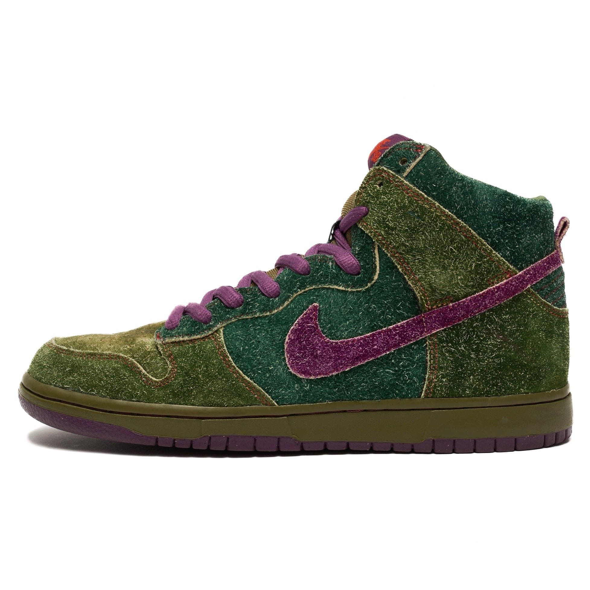 Nike SB Dunk High Skunk 420 Size US 9.5 / EU 42-43 - 2 Thumbnail