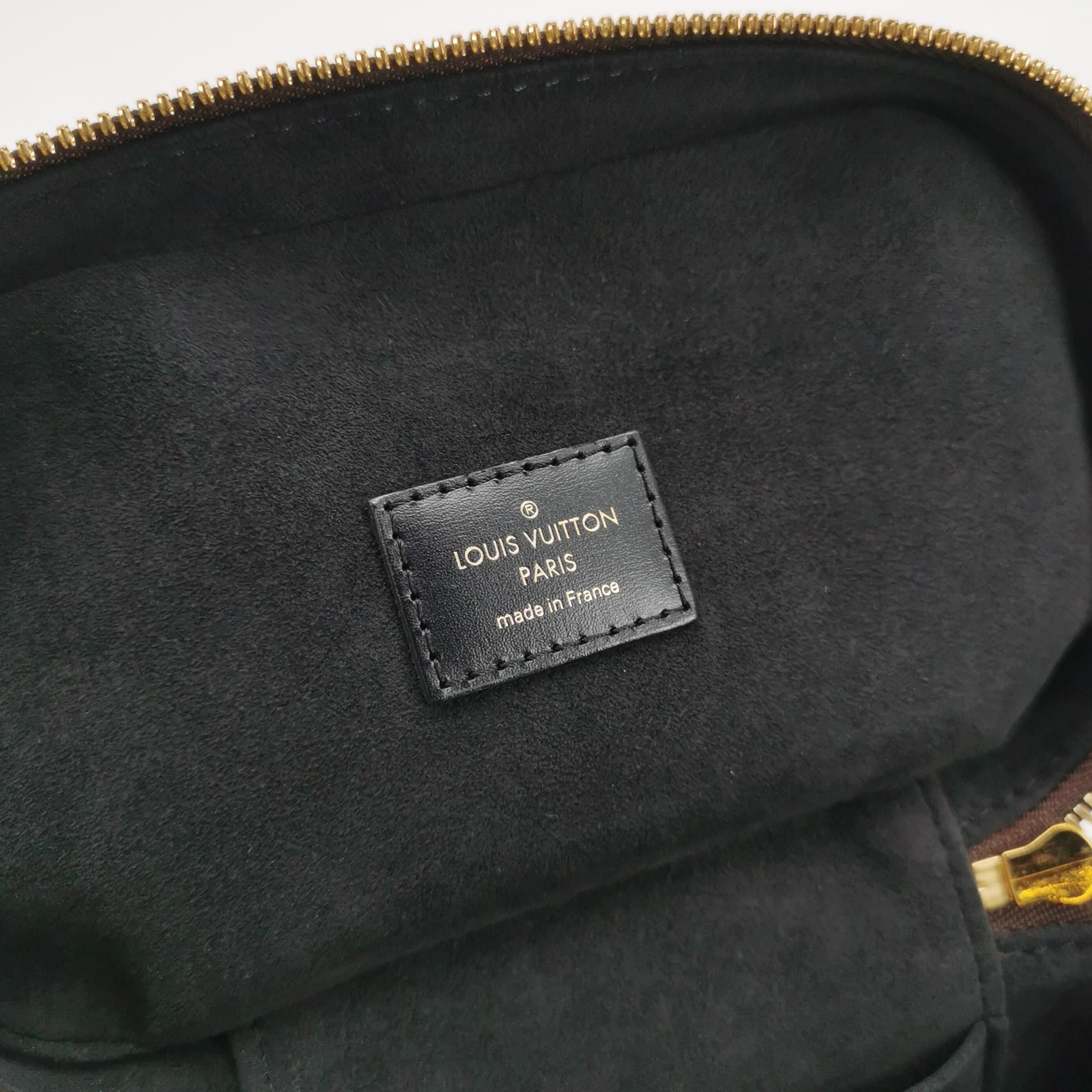 Louis Vuitton Louis Vuitton Monogram Vanity PM Handle Bag Size ONE SIZE - 8 Thumbnail