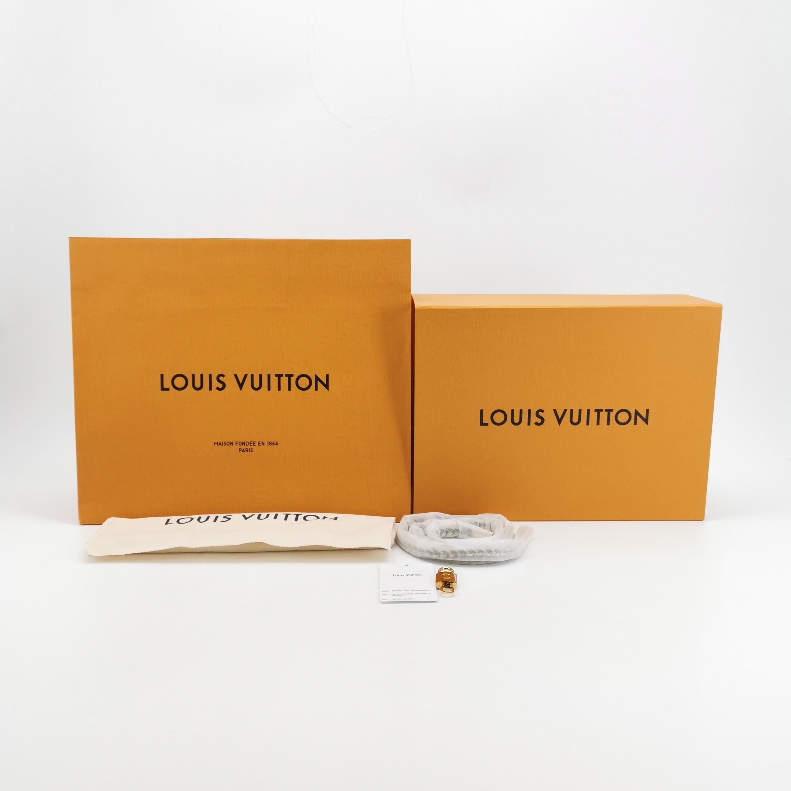 Louis Vuitton Louis Vuitton Monogram Vanity PM Handle Bag Size ONE SIZE - 9 Thumbnail