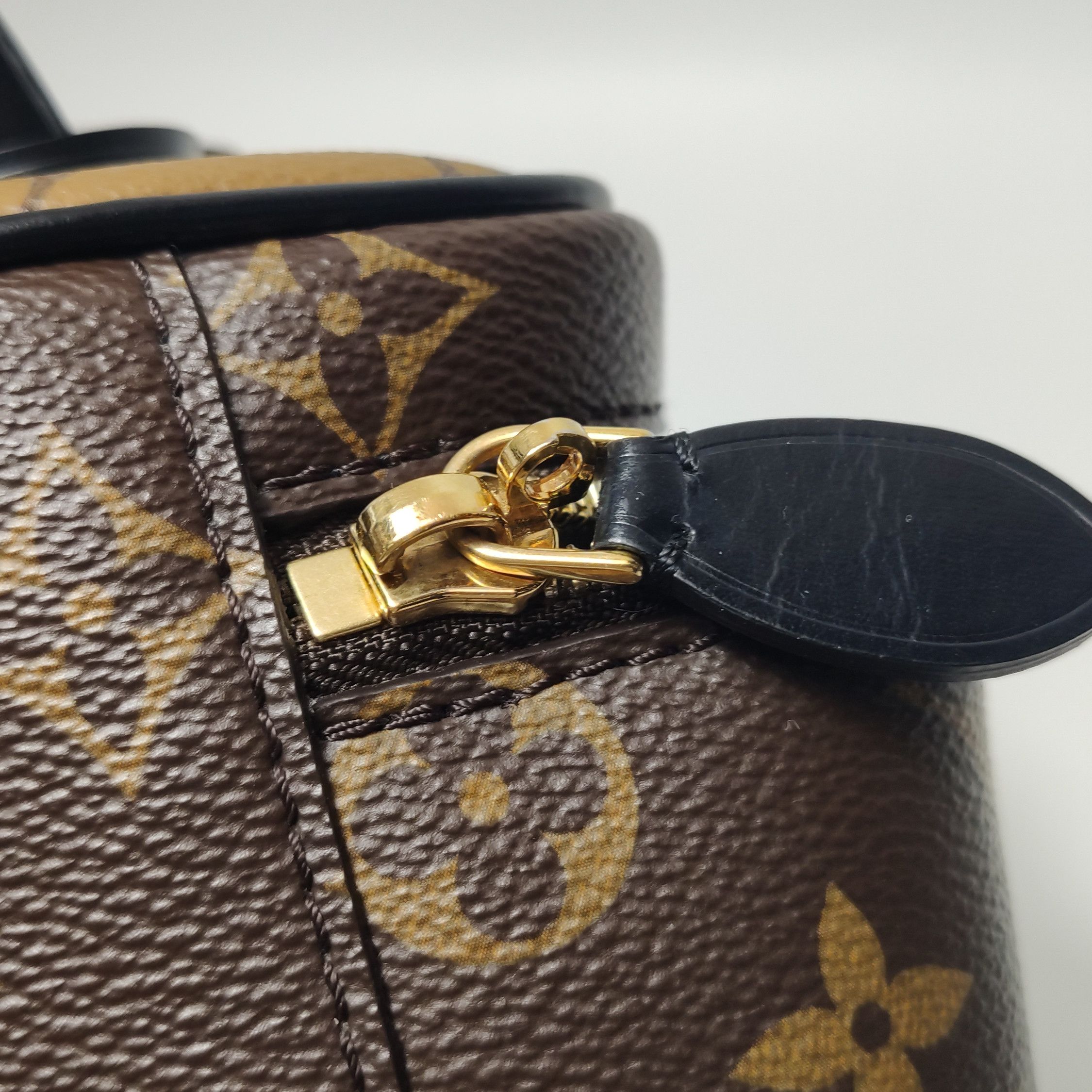 Louis Vuitton Louis Vuitton Monogram Vanity PM Handle Bag Size ONE SIZE - 11 Thumbnail